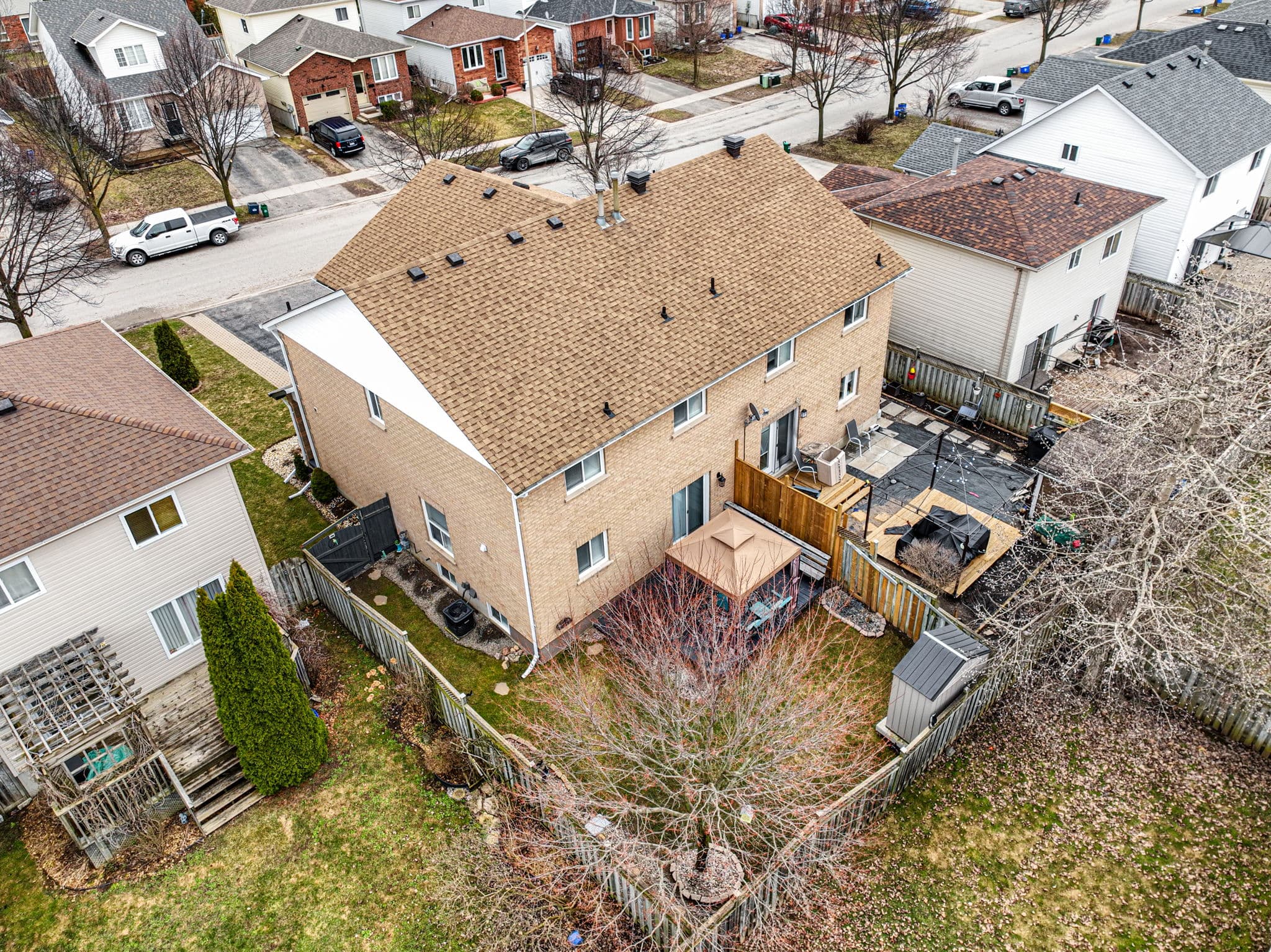 54 Downing Crescent Barrie, ON L4N 8V6