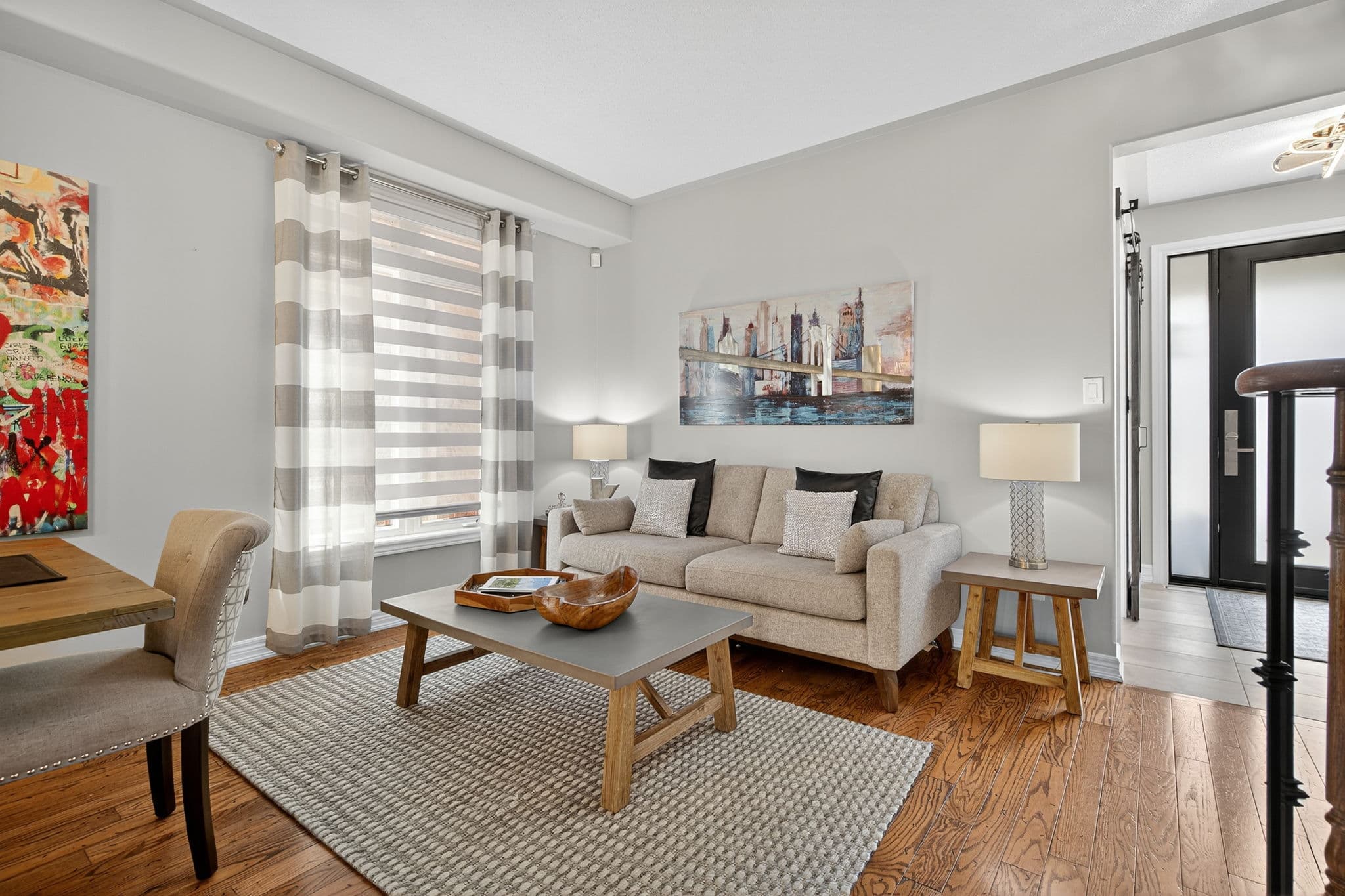 54 Hendel Dr Vaughan, ON L4J 9H7