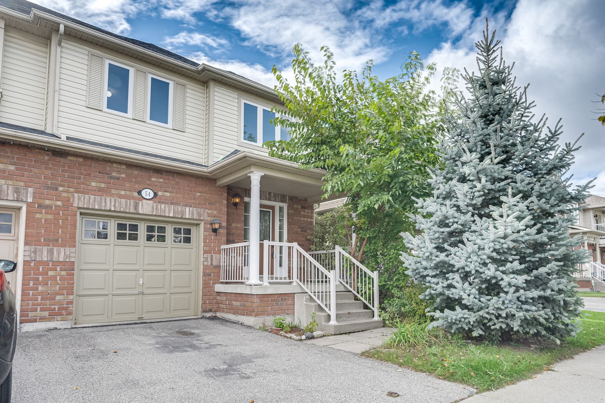 54 Livingston Rd Milton, ON L9T 6B7