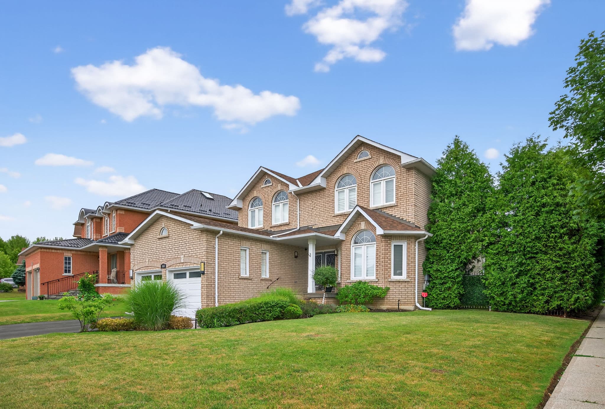545 Highcliffe Dr Vaughan, ON L4J 8L3