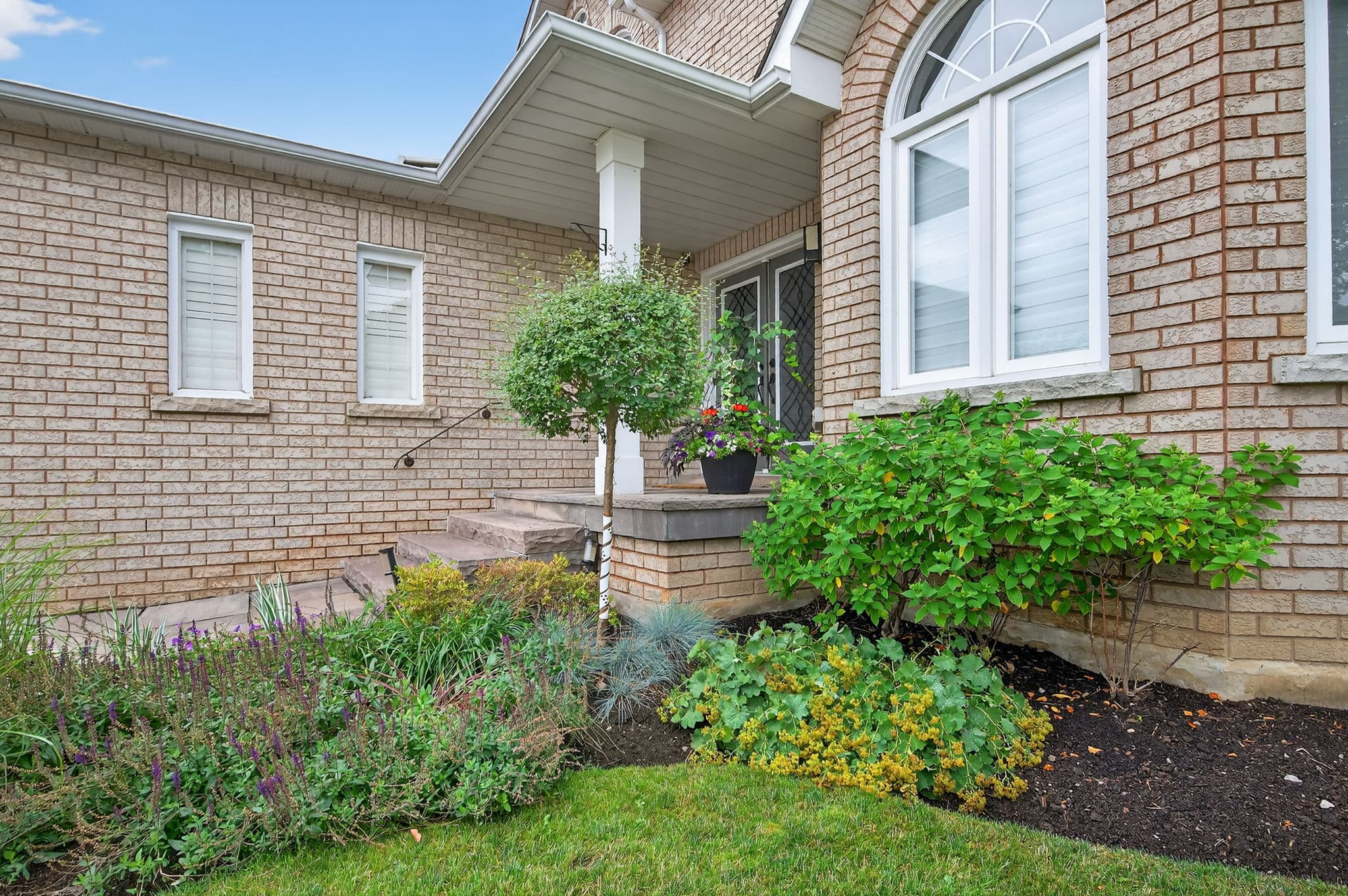 545 Highcliffe Dr Vaughan, ON L4J 8L3