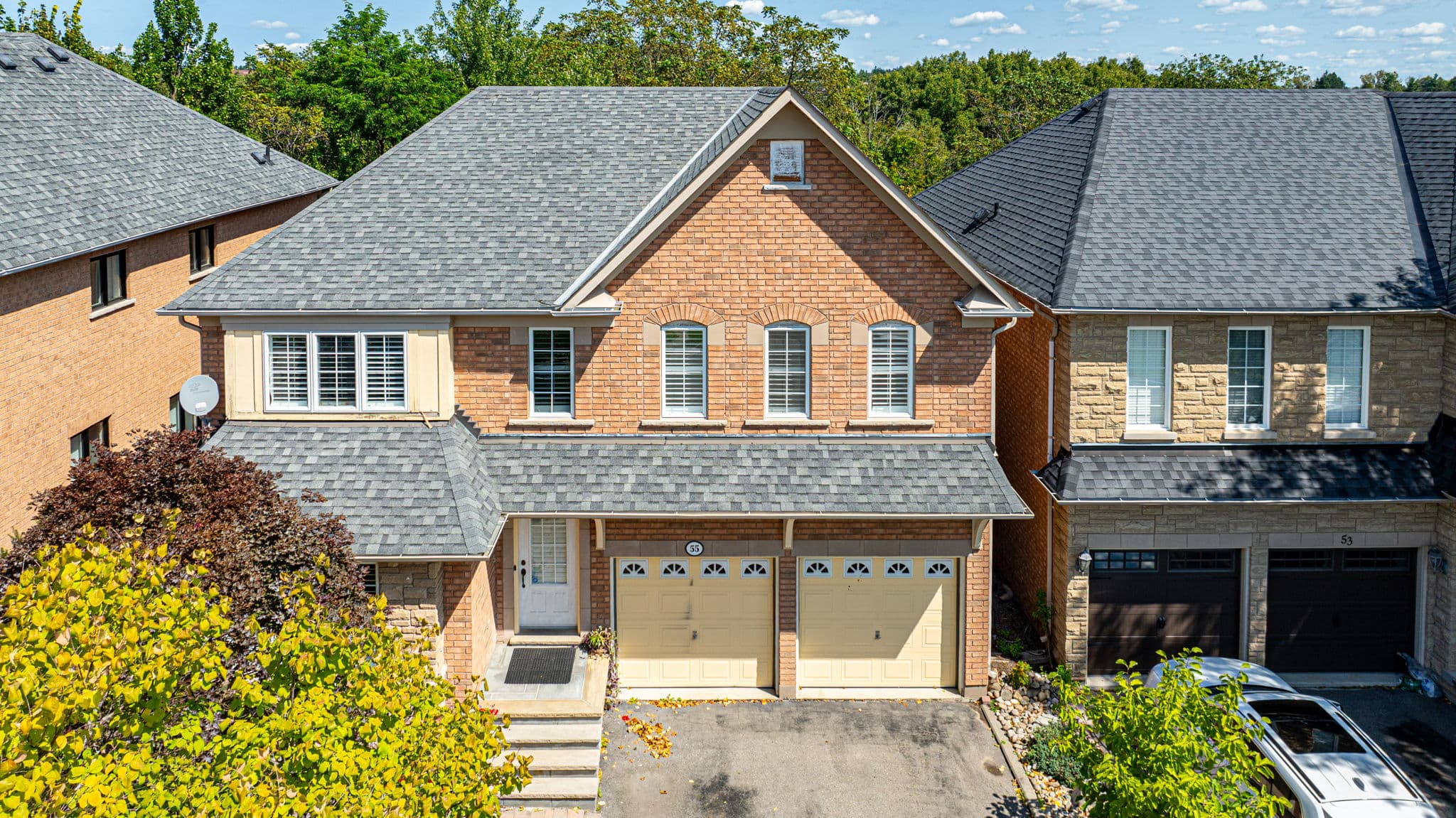 55 Greenbank Dr Richmond Hill, ON L4E 4C4