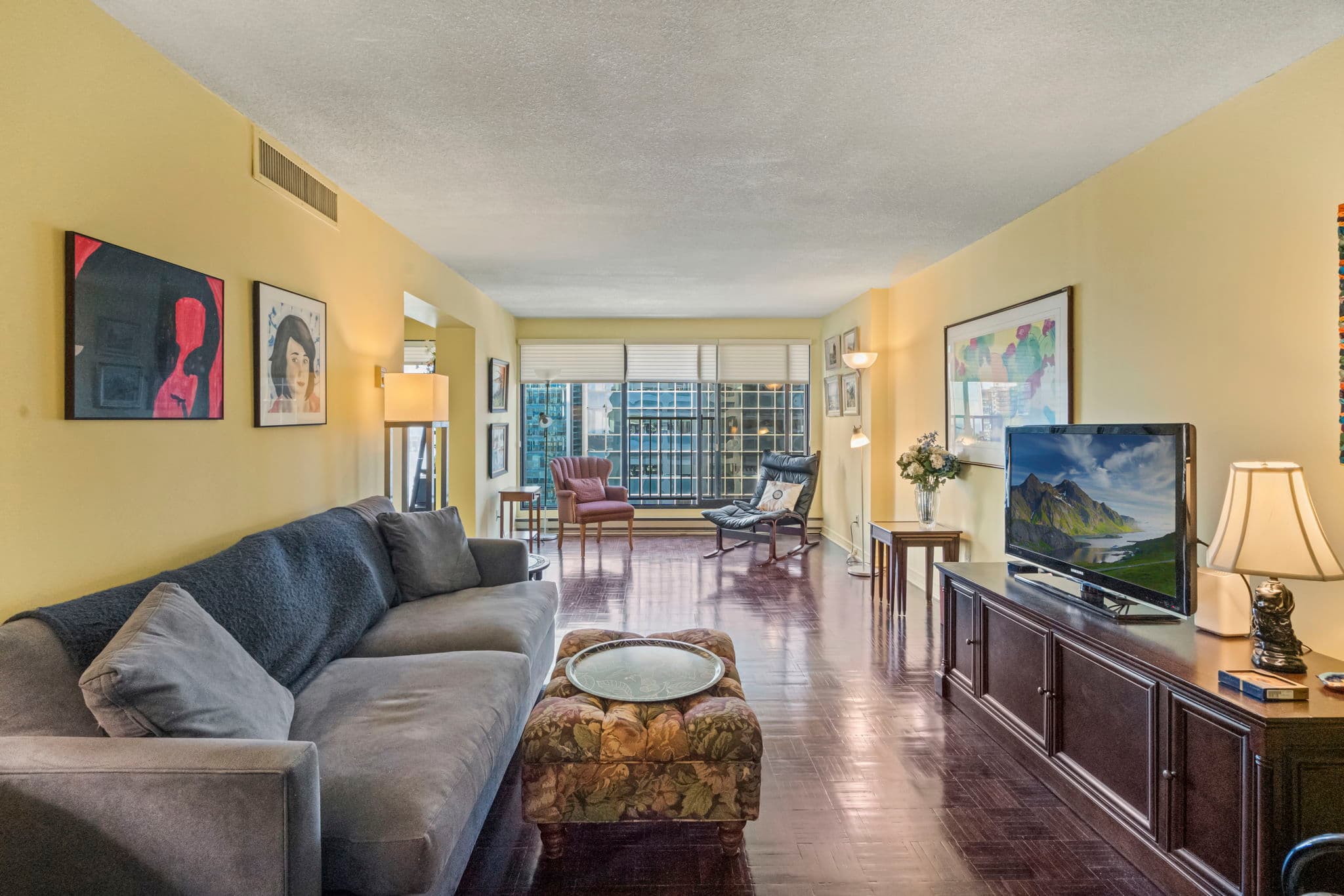 55 Harbour Square Unit 3017 Toronto, ON M5J 2S2