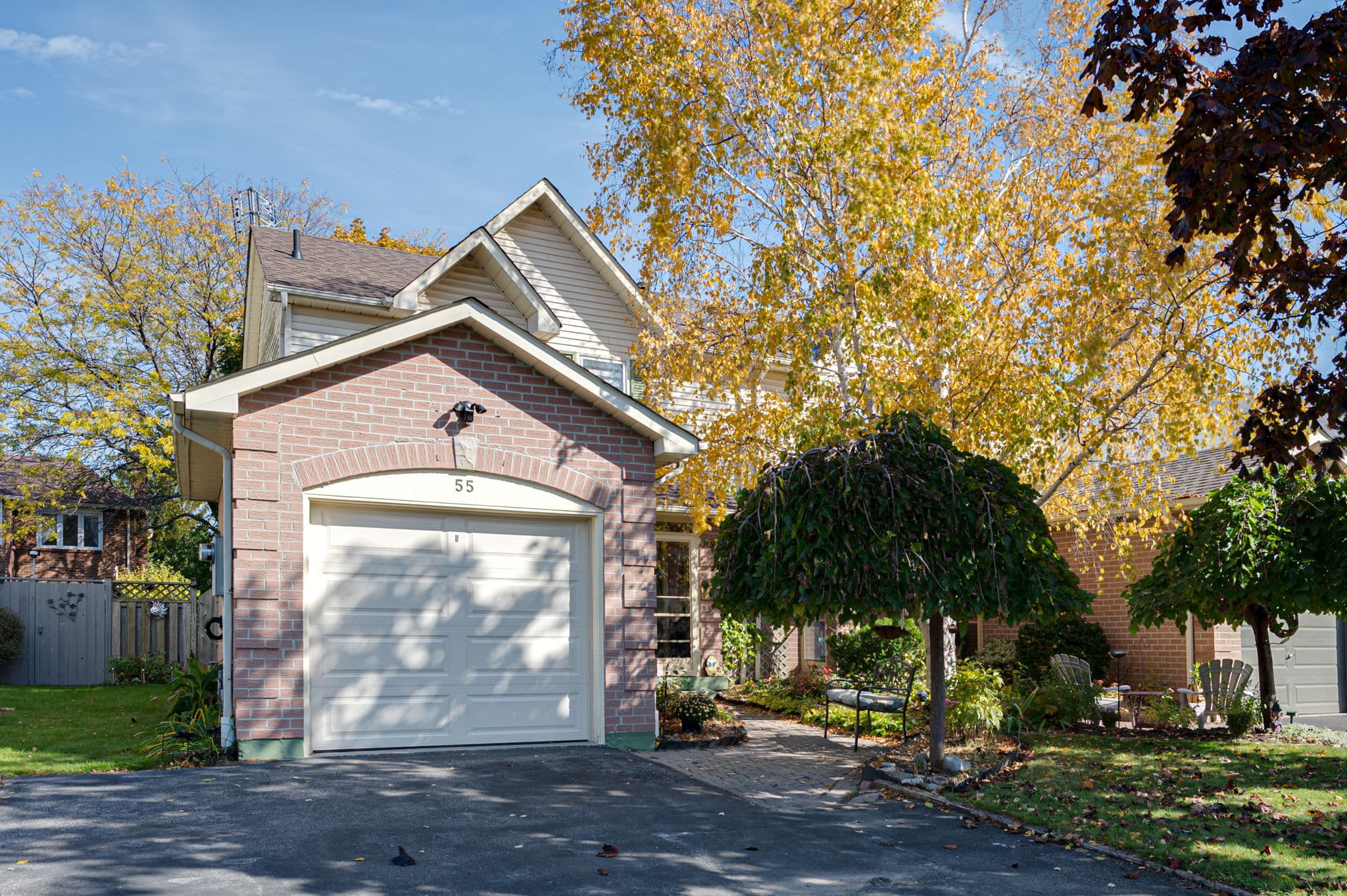 55 Humphrey Dr Ajax, ON L1S 4Z2
