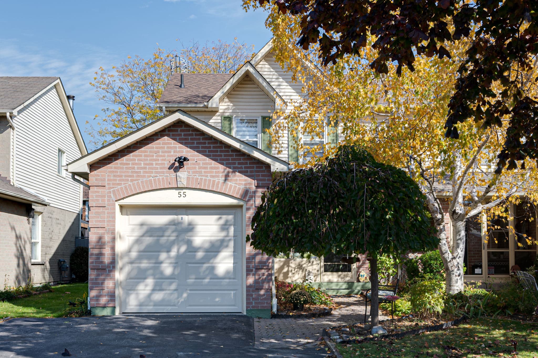 55 Humphrey Dr Ajax, ON L1S 4Z2