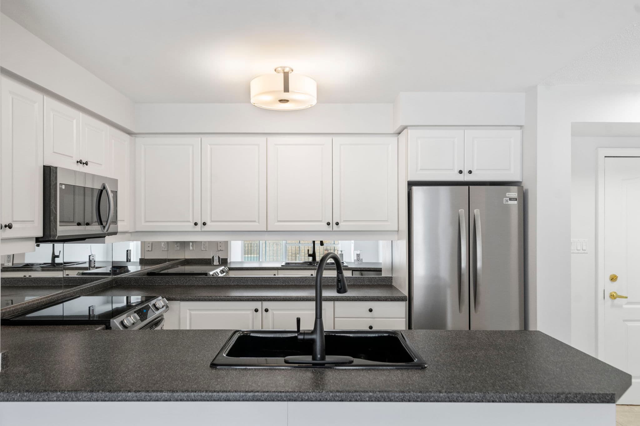 55 Lorindale Ave Toronto, ON M5M 3C3