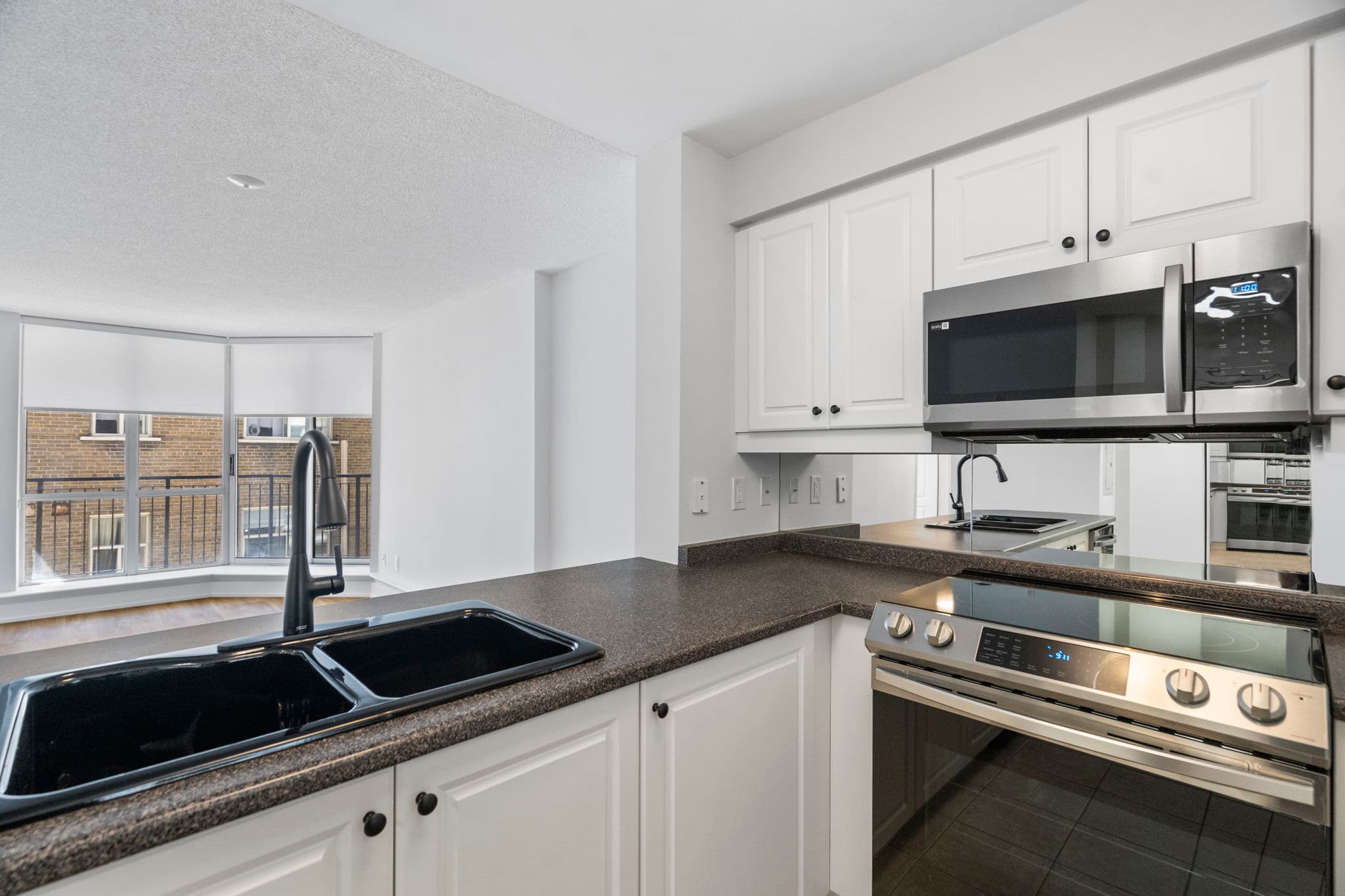 55 Lorindale Ave Toronto, ON M5M 3C3