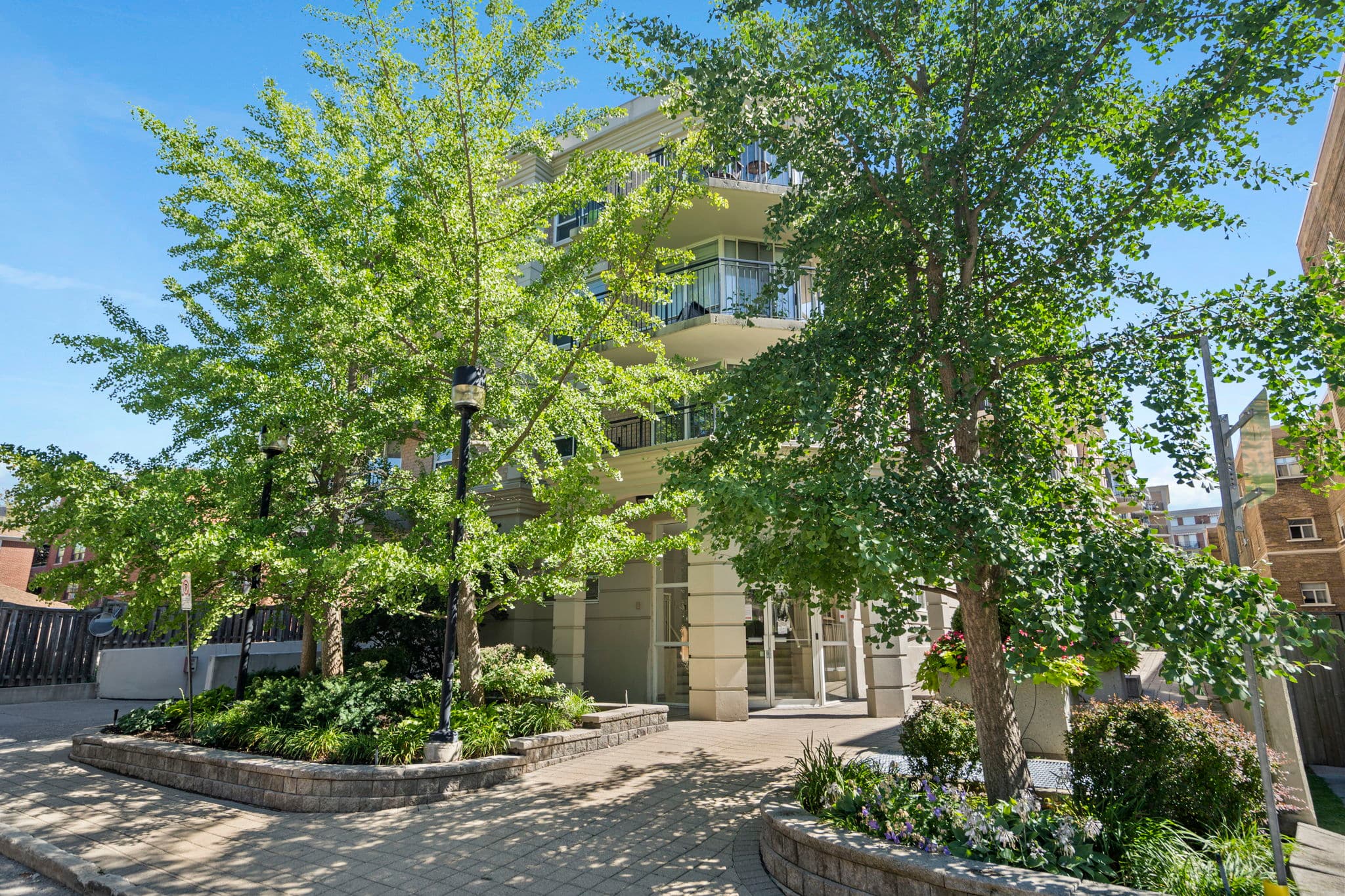 55 Lorindale Ave Toronto, ON M5M 3C3