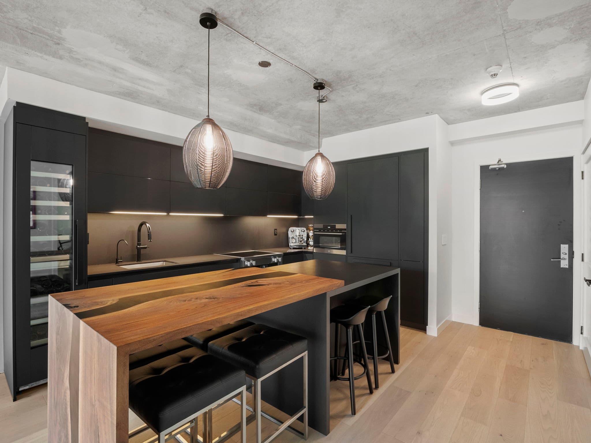 55 Stewart St Unit 727 Toronto, ON M5V 2V1