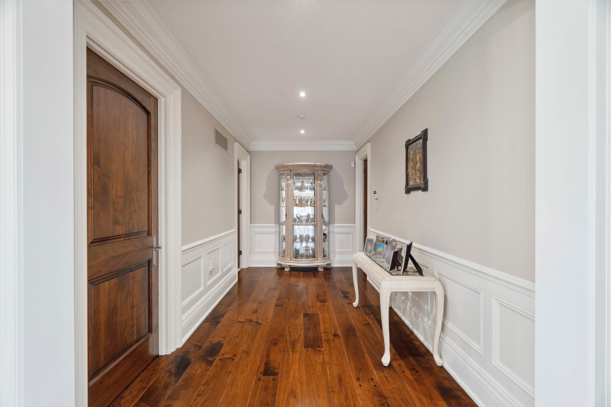 55 Thornbank Rd Vaughan, ON L4J 2A1