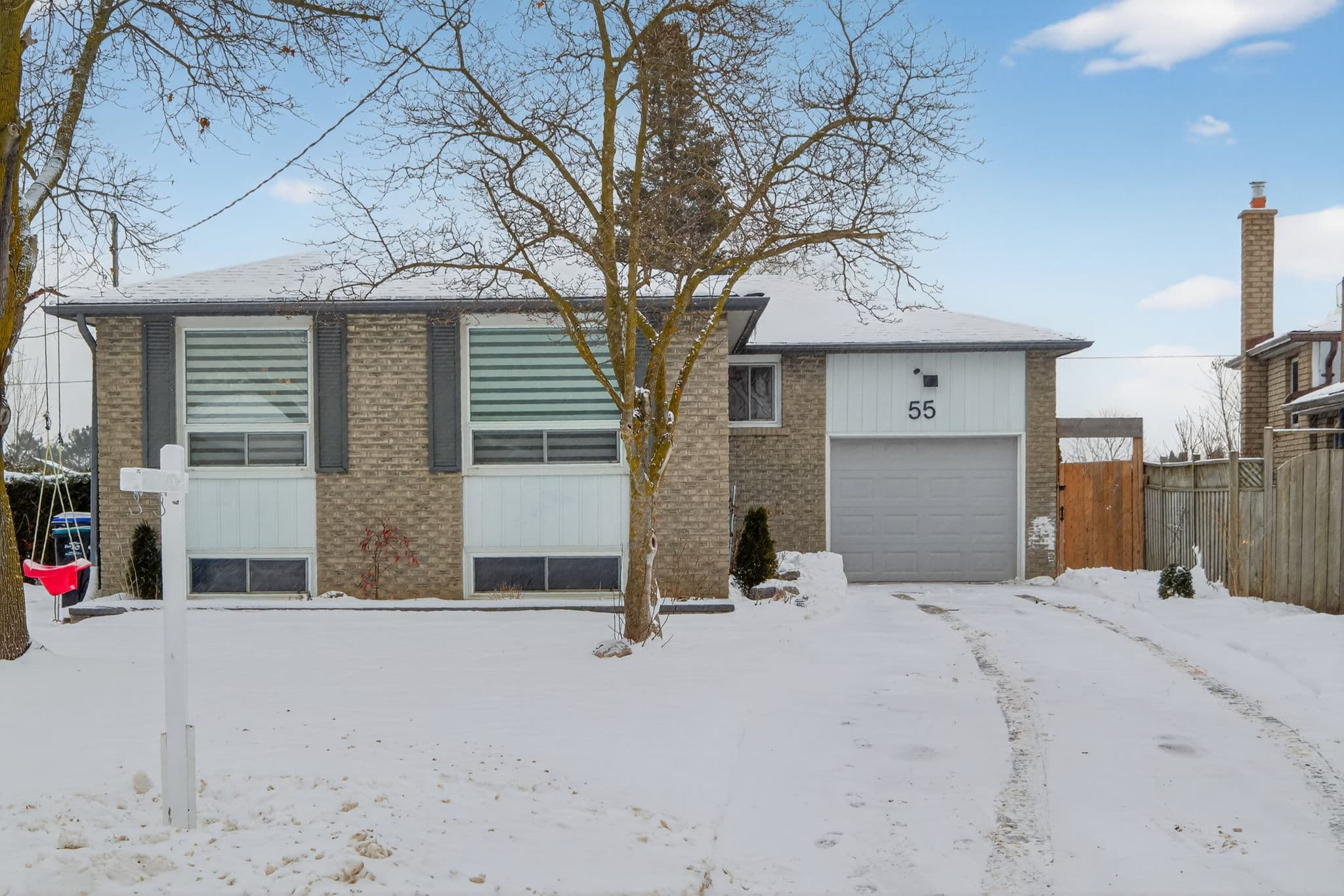 55 Townsend Ave Bradford West Gwillimbury, ON L3Z 1X9
