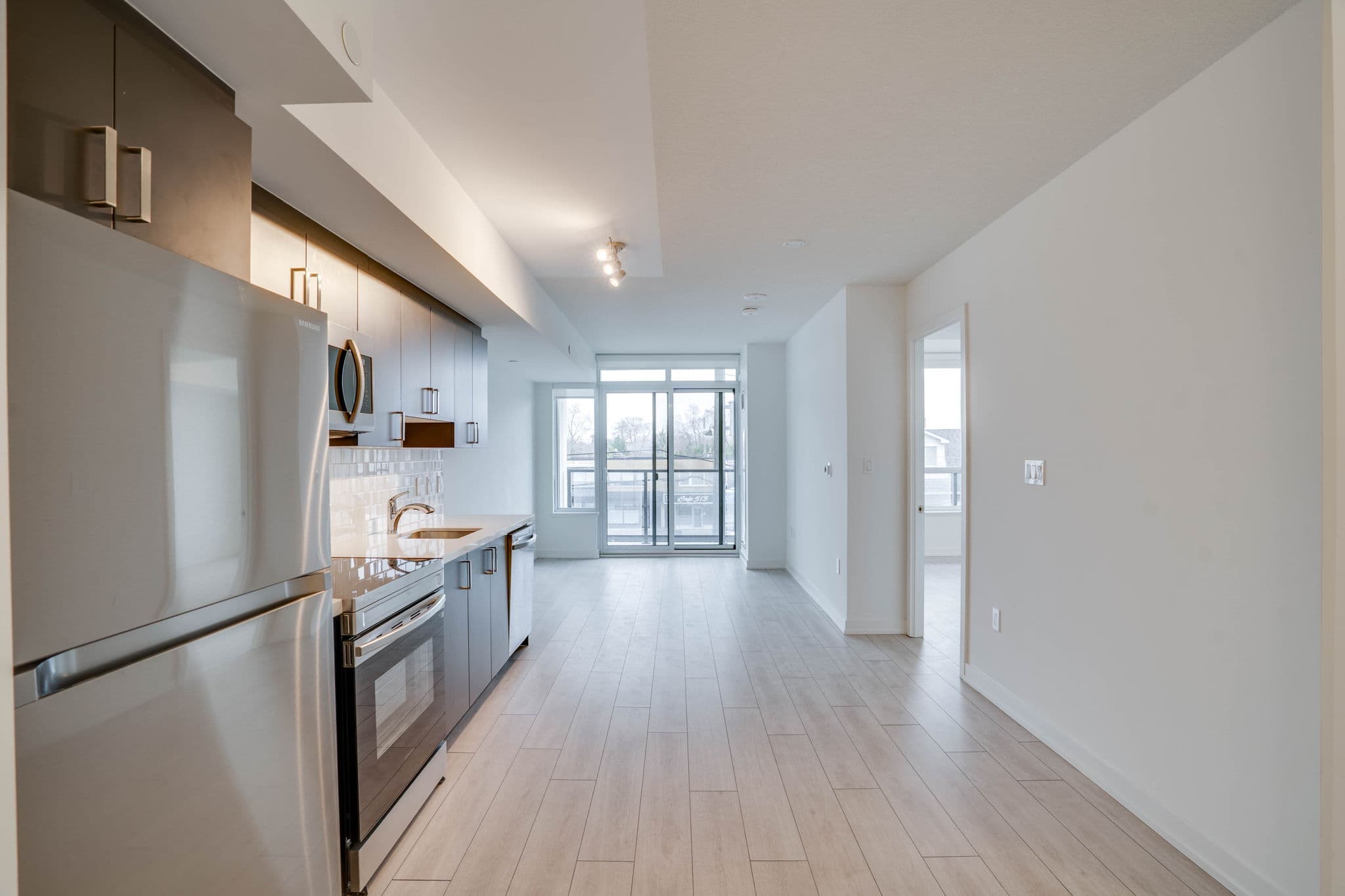 556 Marlee Ave Unit 315 Toronto, ON M6B 0B1