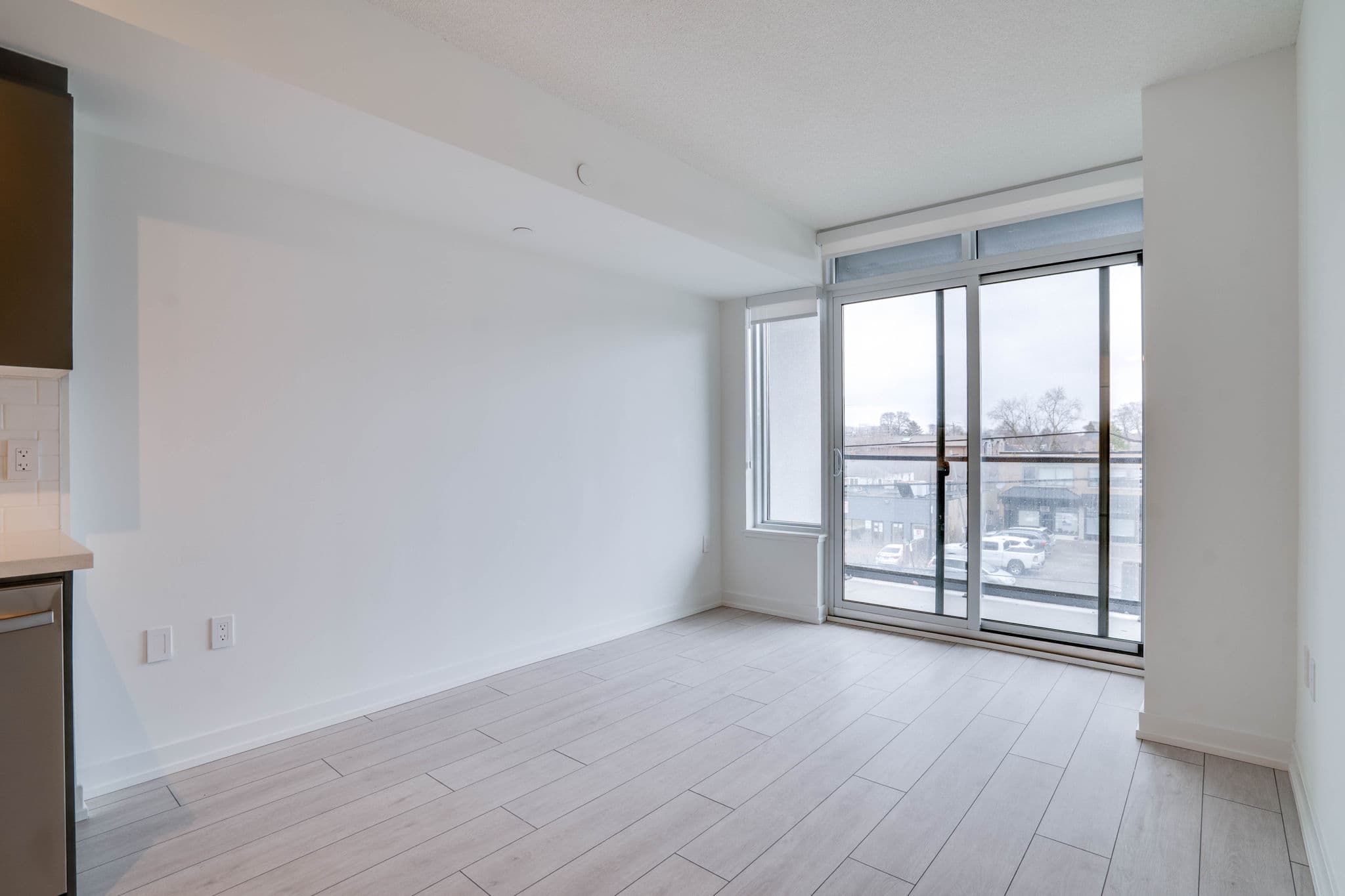 556 Marlee Ave Unit 315 Toronto, ON M6B 0B1