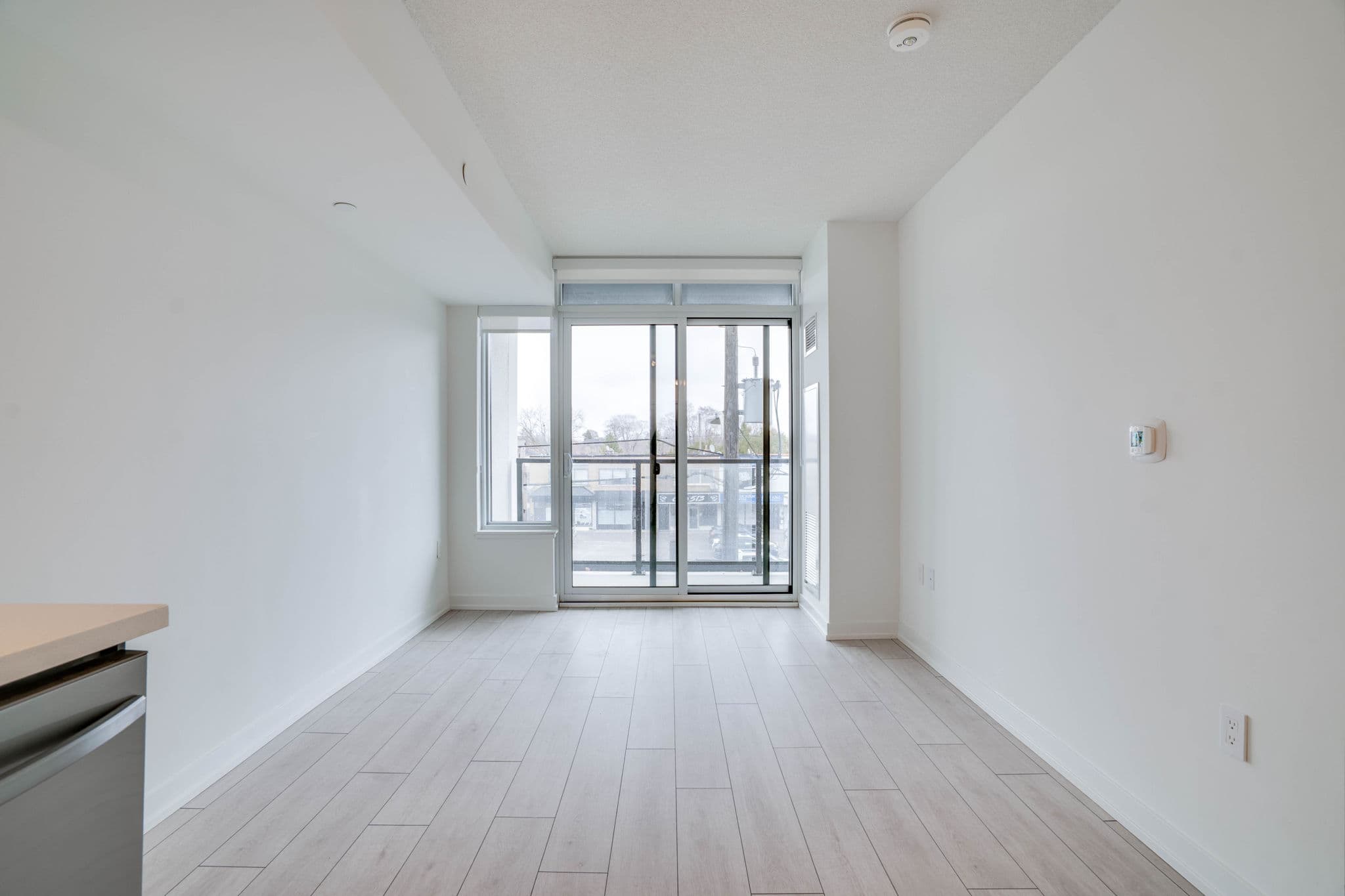 556 Marlee Ave Unit 315 Toronto, ON M6B 0B1