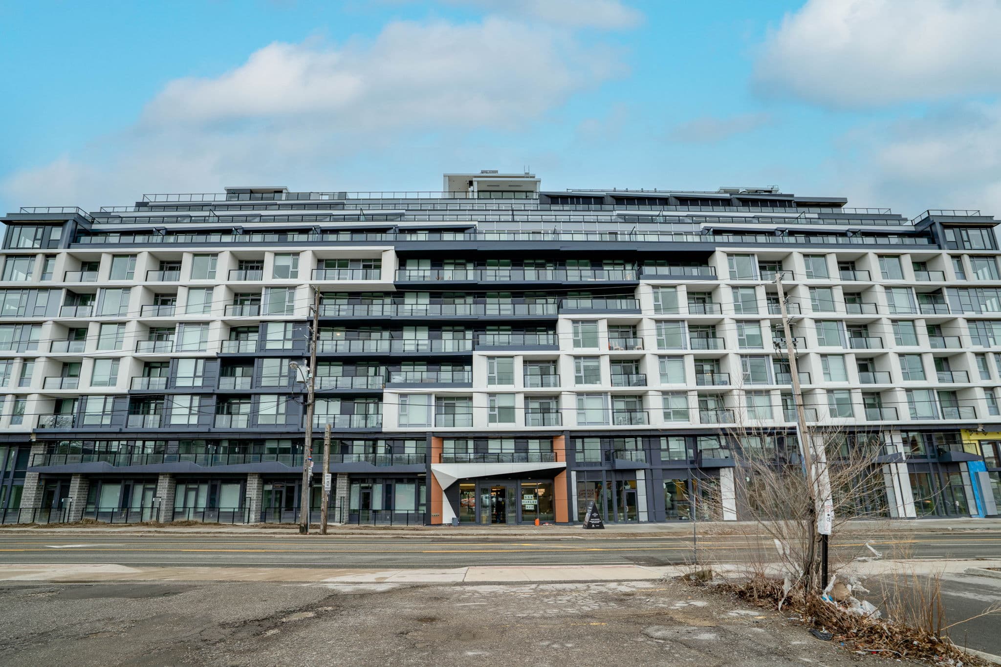 556 Marlee Ave Unit 315 Toronto, ON M6B 0B1