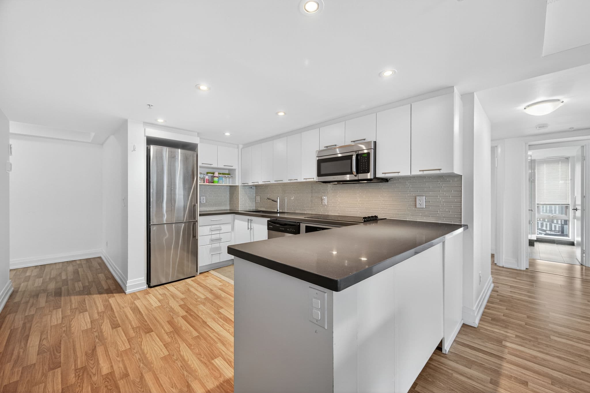 565 Wilson Ave Unit 1204W Toronto, ON M3H