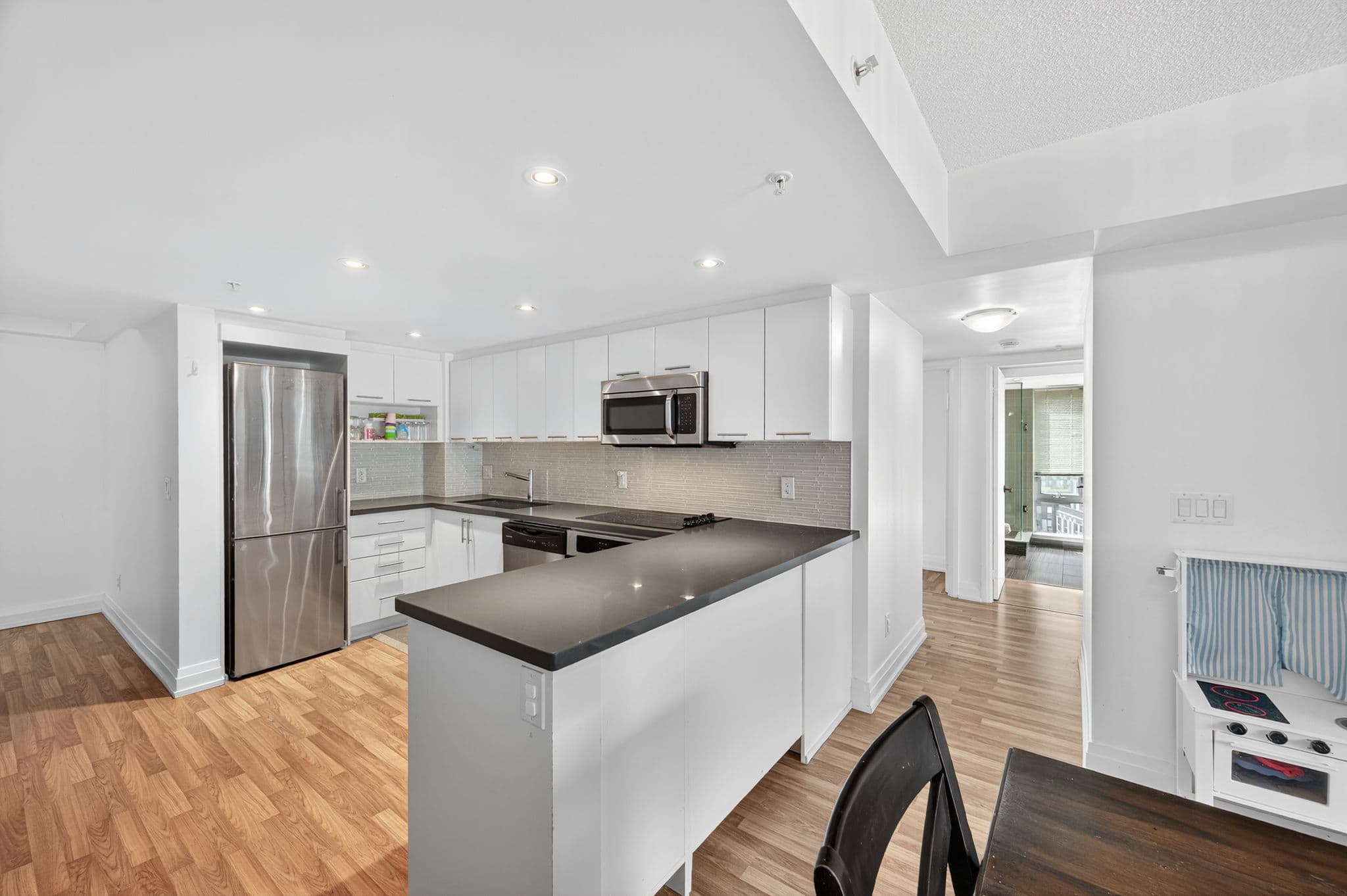 565 Wilson Ave Unit 1204W Toronto, ON M3H