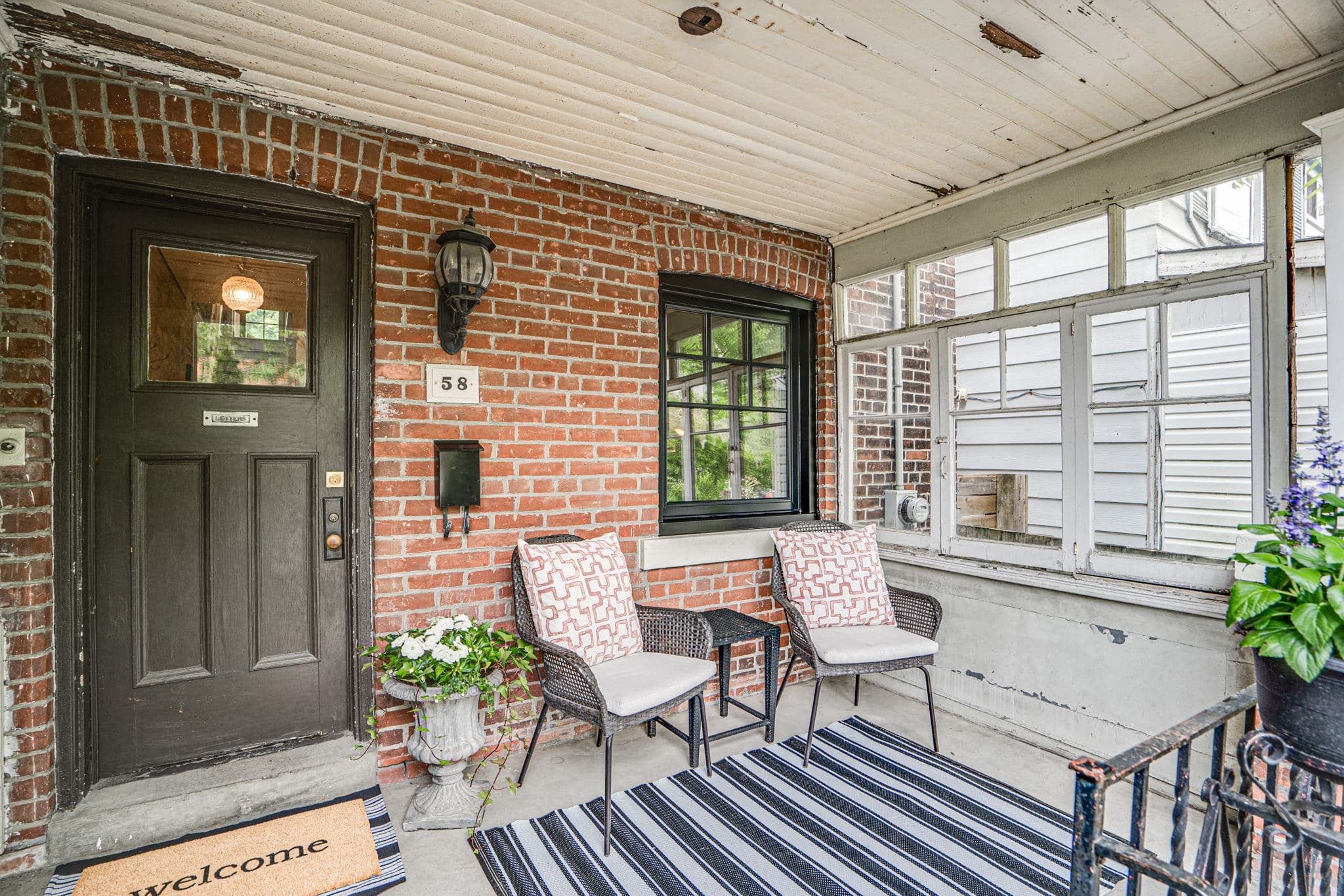 58 Greensides Ave Toronto, ON M6G 3P7