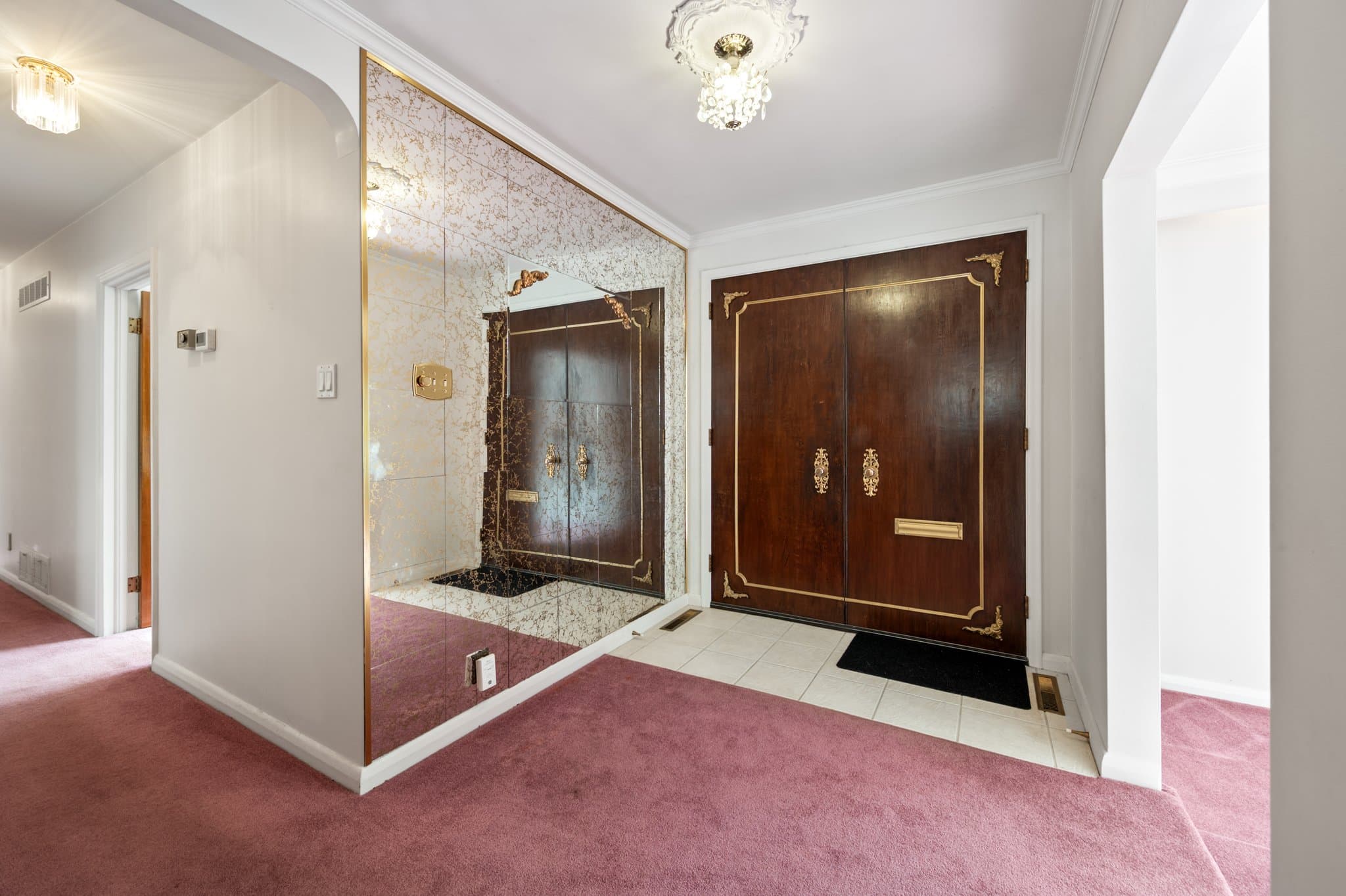 58 Sylvadene Pkwy Vaughan, ON L4L 2M6