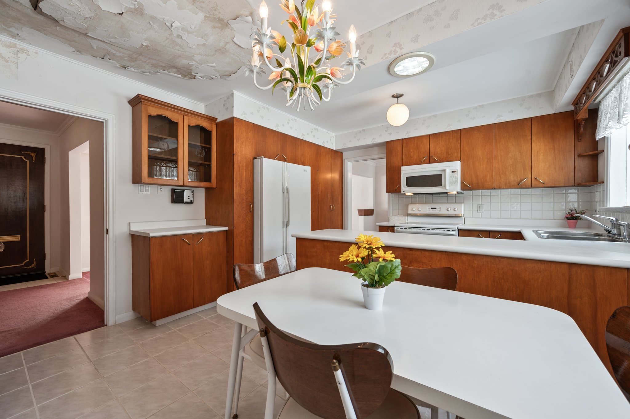 58 Sylvadene Pkwy Vaughan, ON L4L 2M6