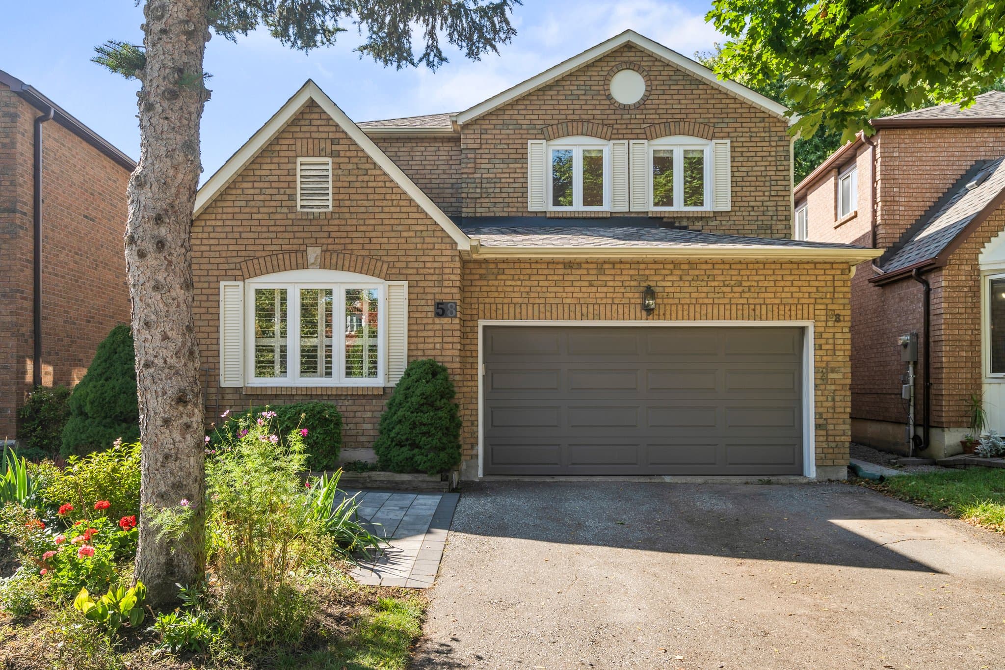 58 Tansley Rd Vaughan, ON L4J 3H6