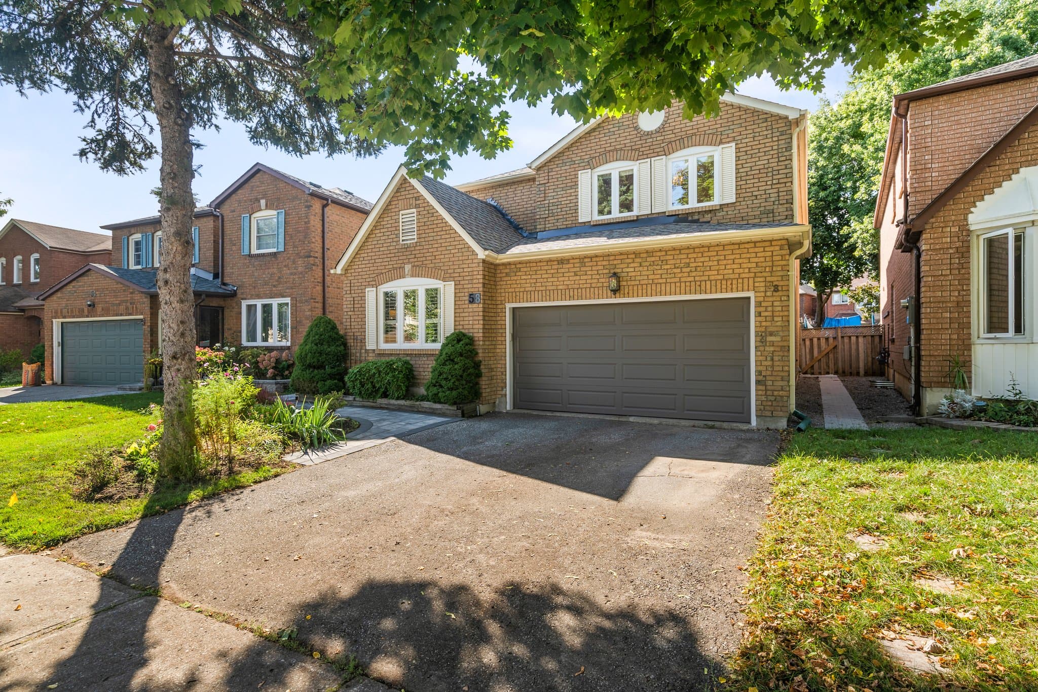 58 Tansley Rd Vaughan, ON L4J 3H6