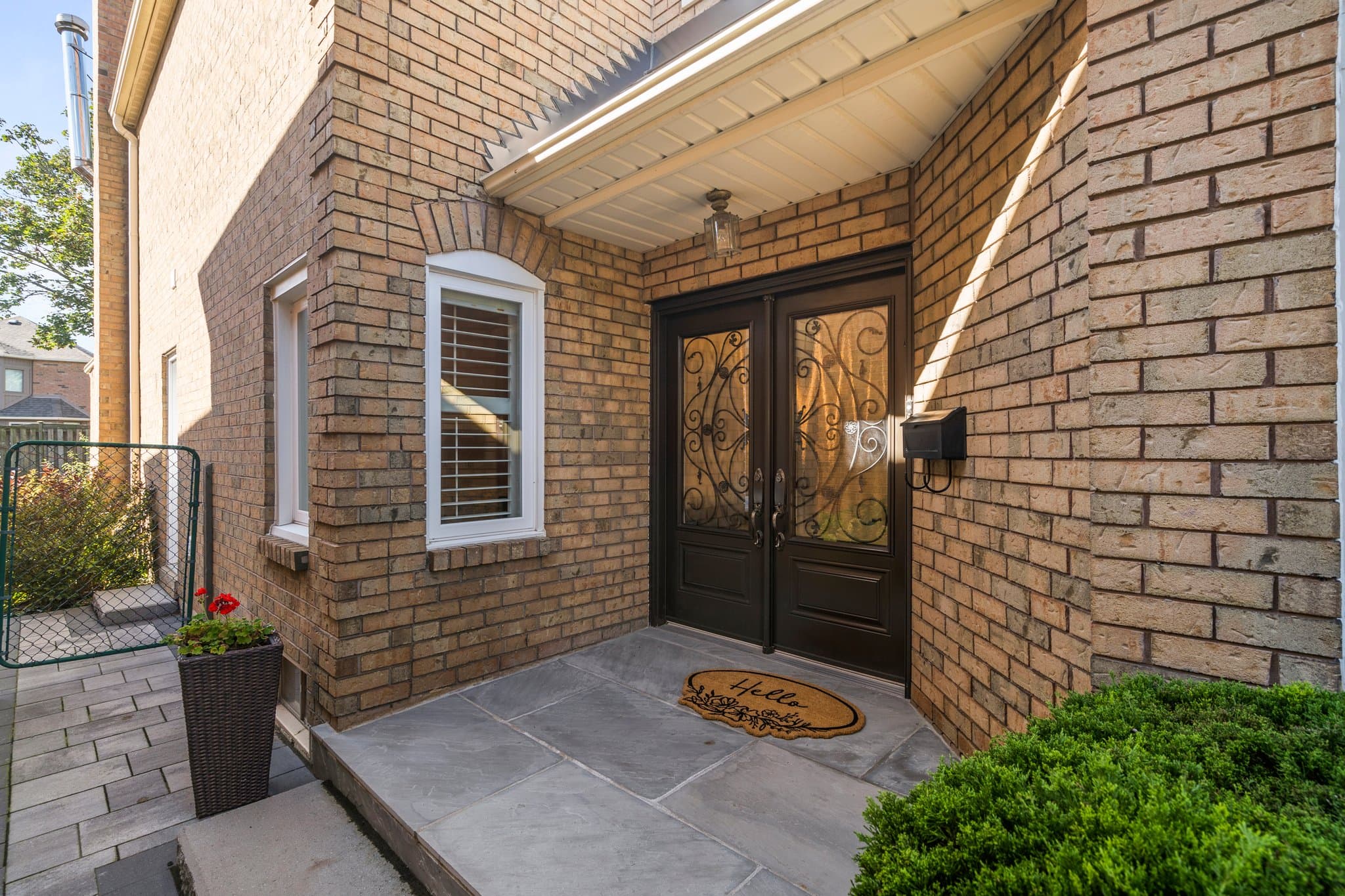 58 Tansley Rd Vaughan, ON L4J 3H6