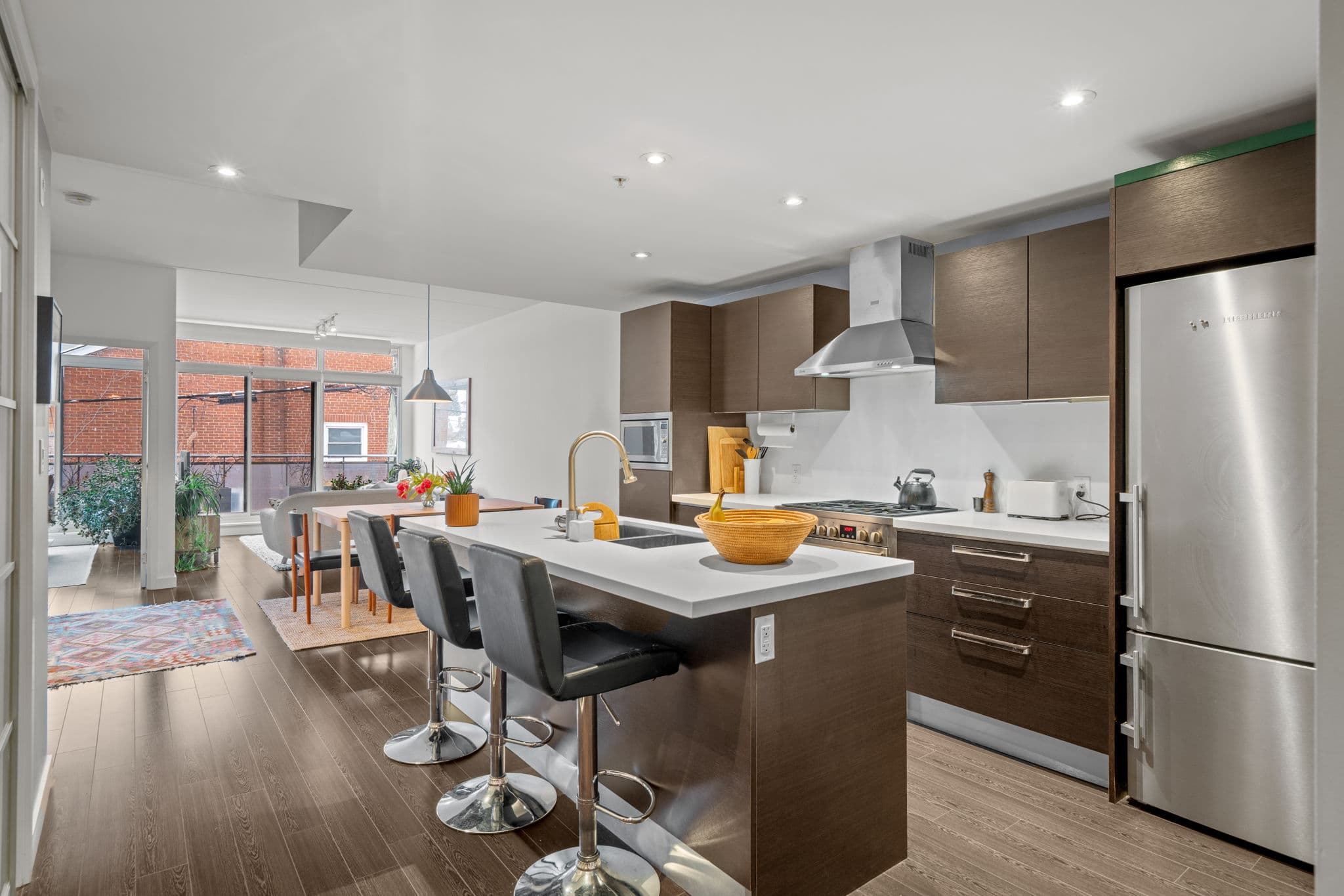 588 Annette St Toronto, ON M6S 2C4