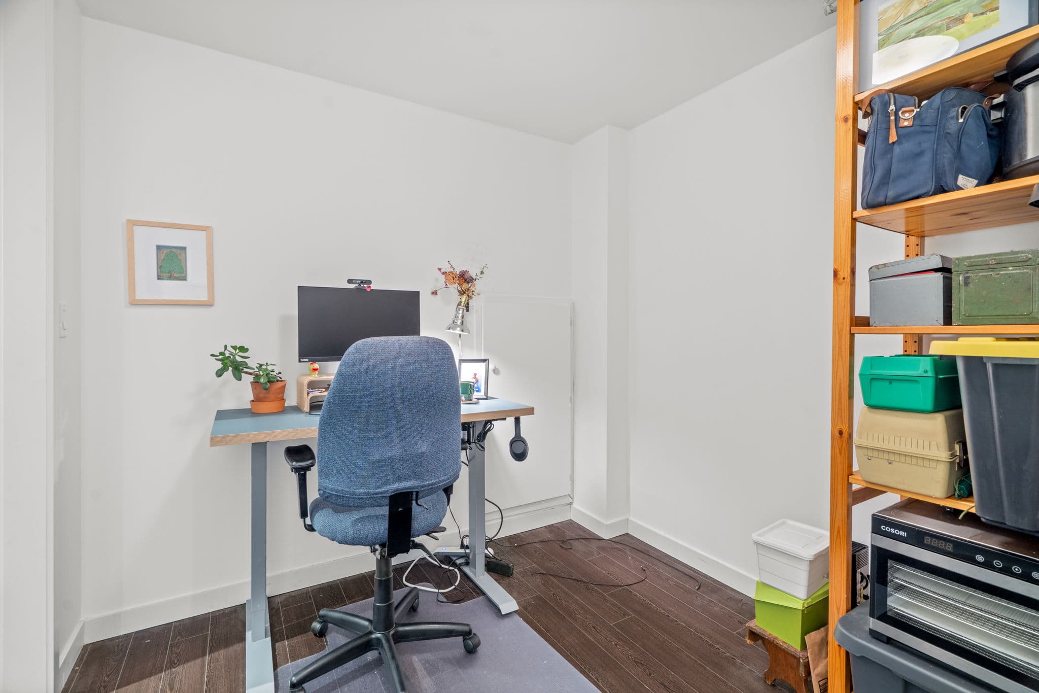588 Annette St Toronto, ON M6S 2C4