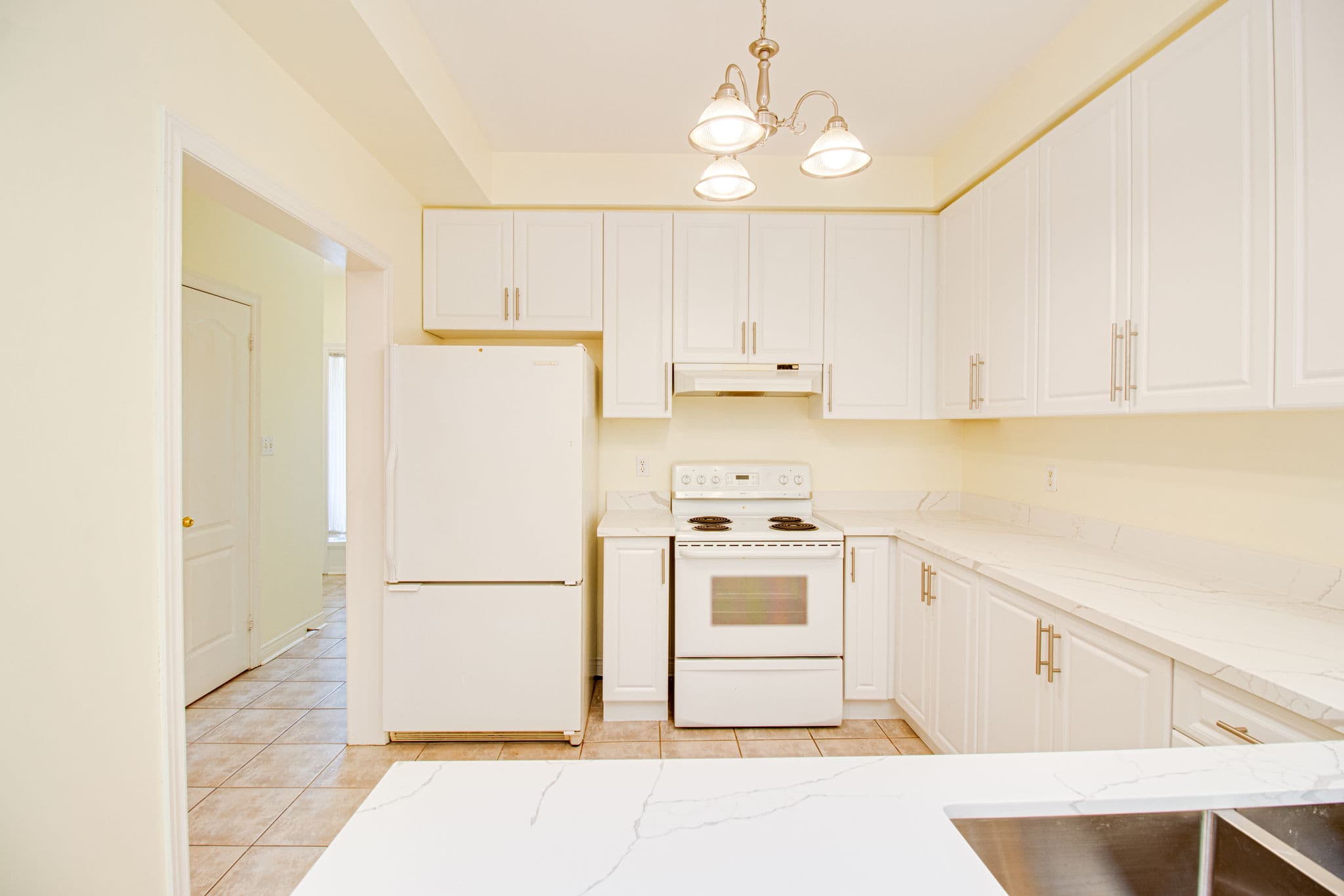 59 Hunt Ave Richmond Hill, ON L4C 4H1