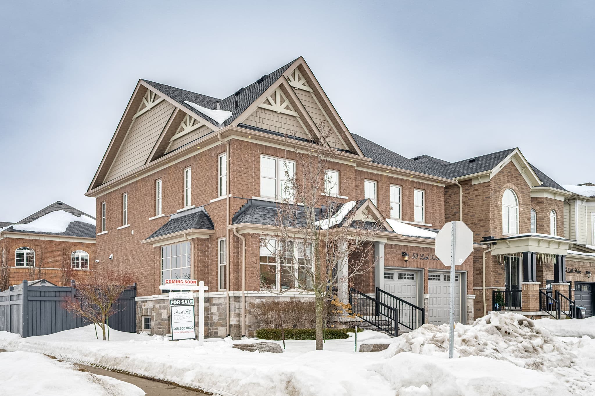 59 Leith Dr Bradford West Gwillimbury, ON L3Z 0V6