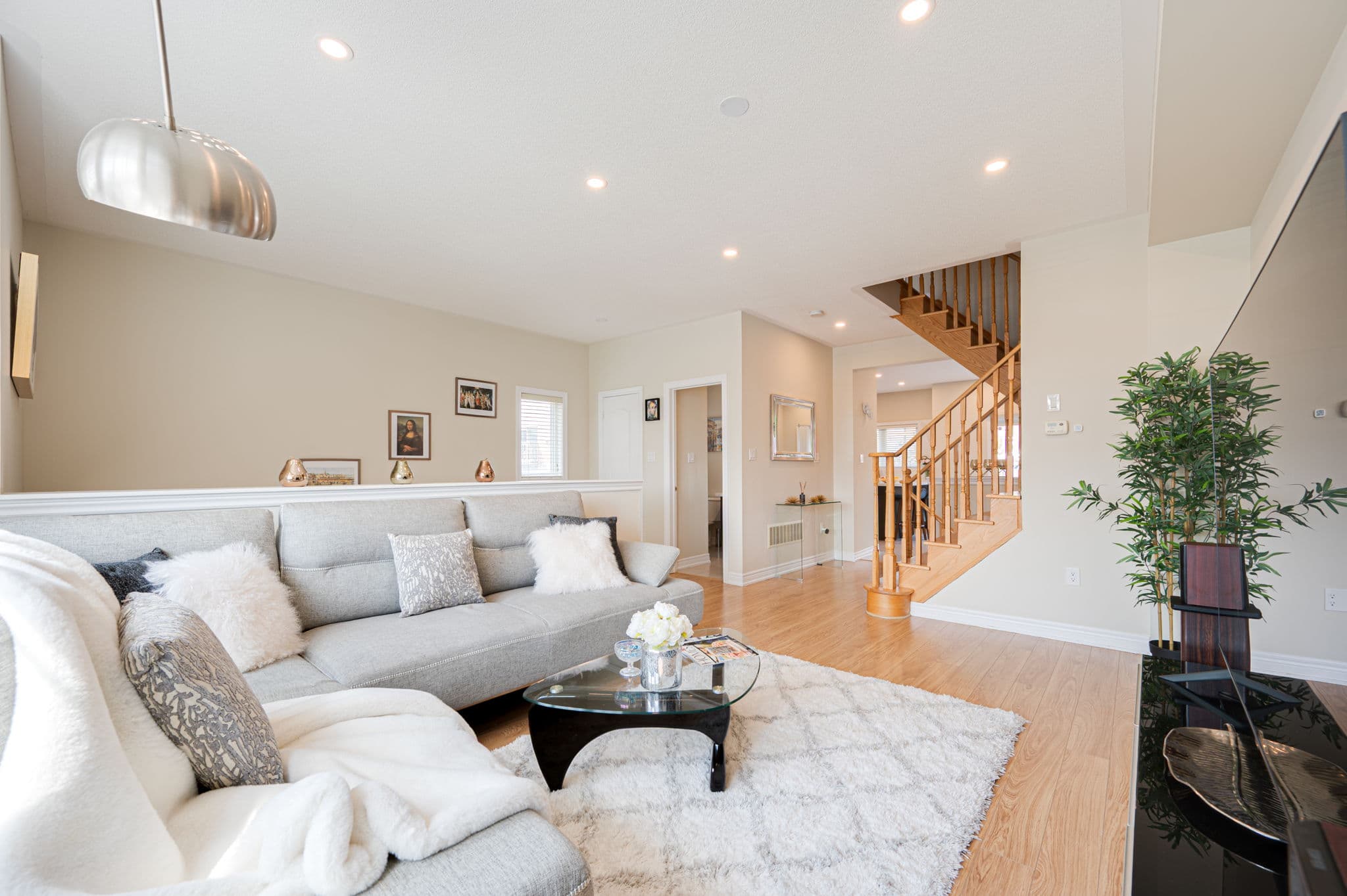 59 Matthewson Ave Bradford West Gwillimbury, ON L3Z 3A7