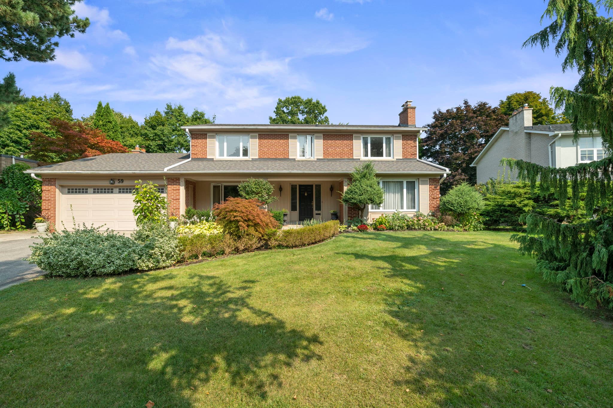 59 Montressor Dr Toronto, ON M2P 1Z3
