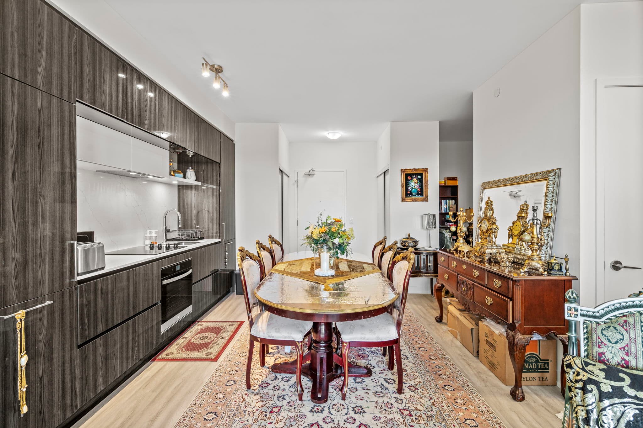 6 David Eyer Rd Richmond Hill, ON L4S 0N5