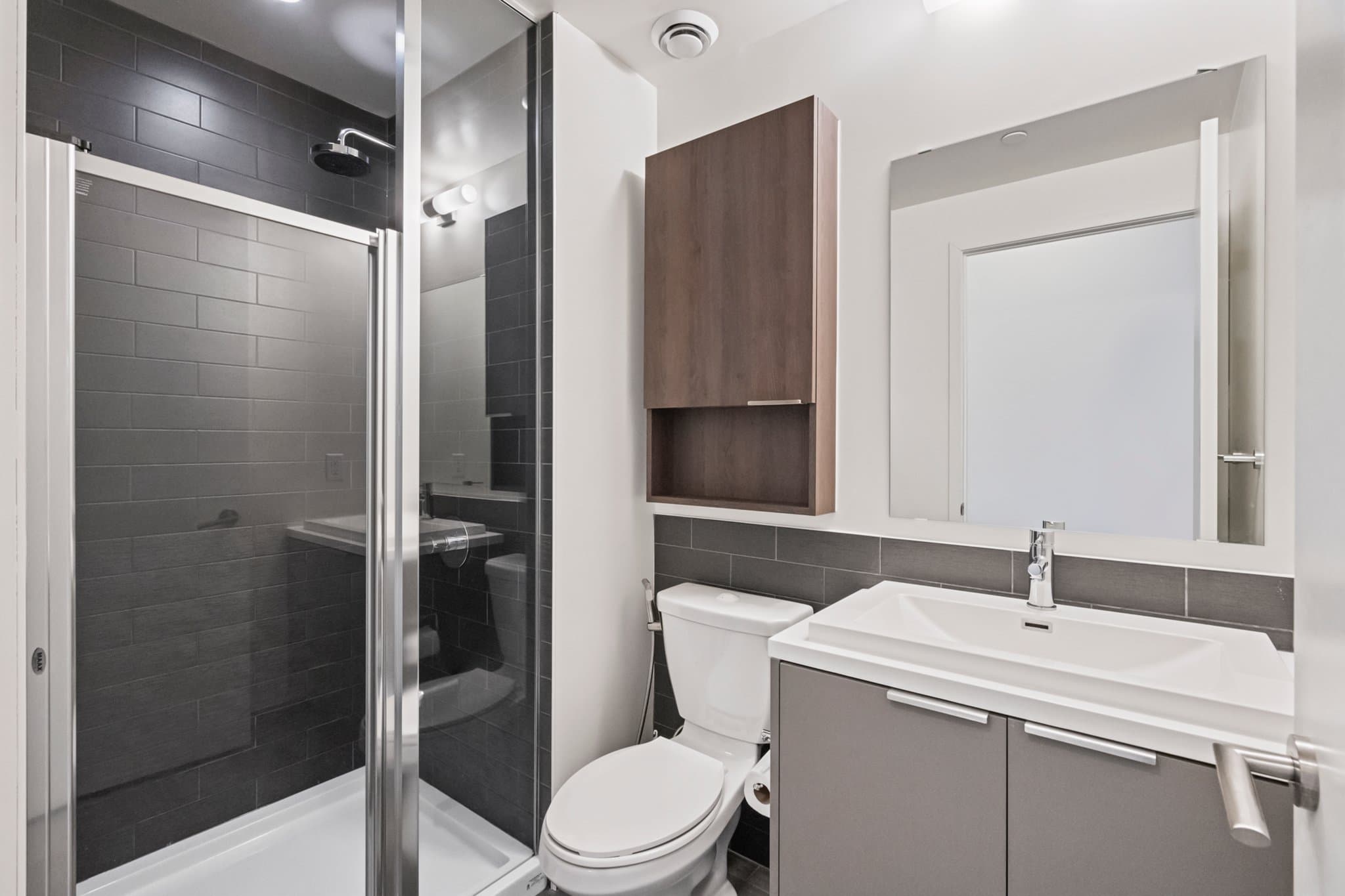 6 Sonic Way Unit 302 Toronto, ON M3C 0P1