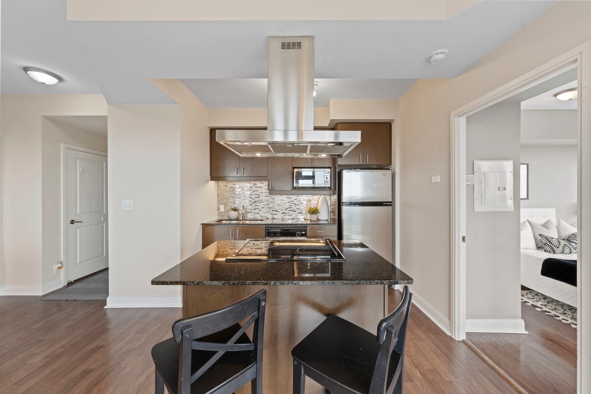 60 Absolute Ave 4308 Mississauga, ON L4Z 0A9