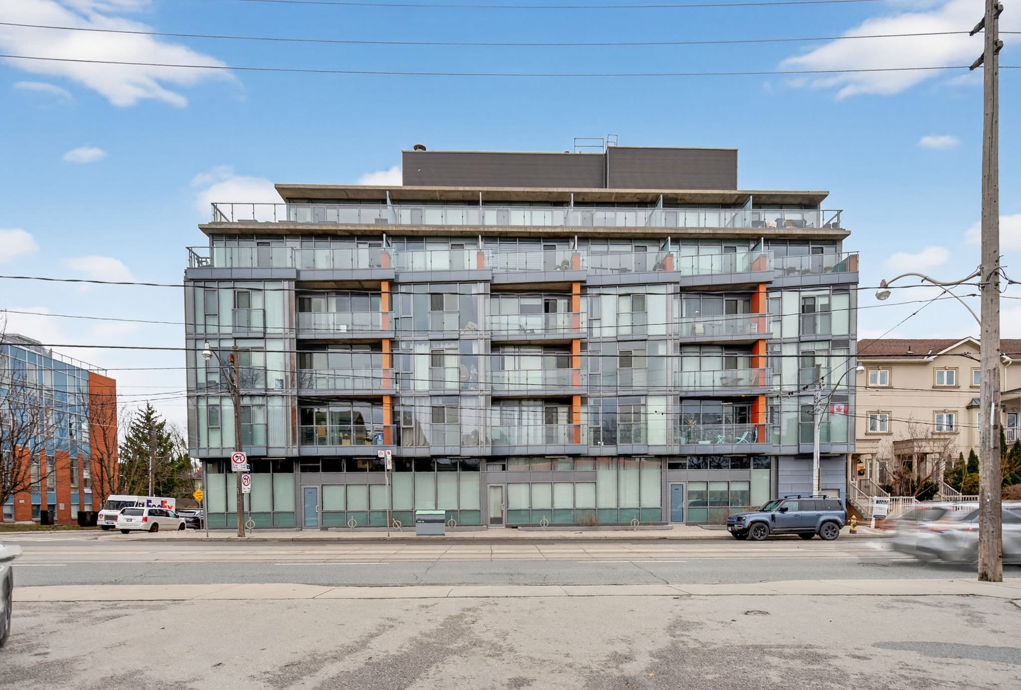 60 Haslett Ave Unit 301 Toronto, ON M4L 3R2