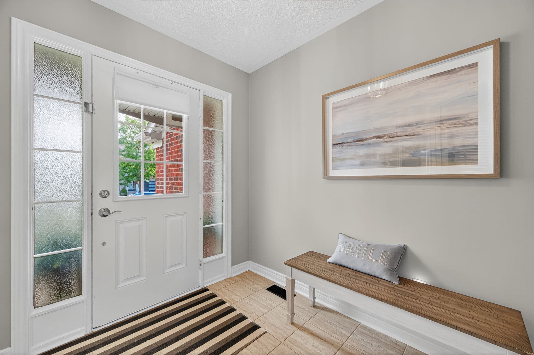 60 Sundragon Trail Bradford West Gwillimbury, ON L3Z 2A5