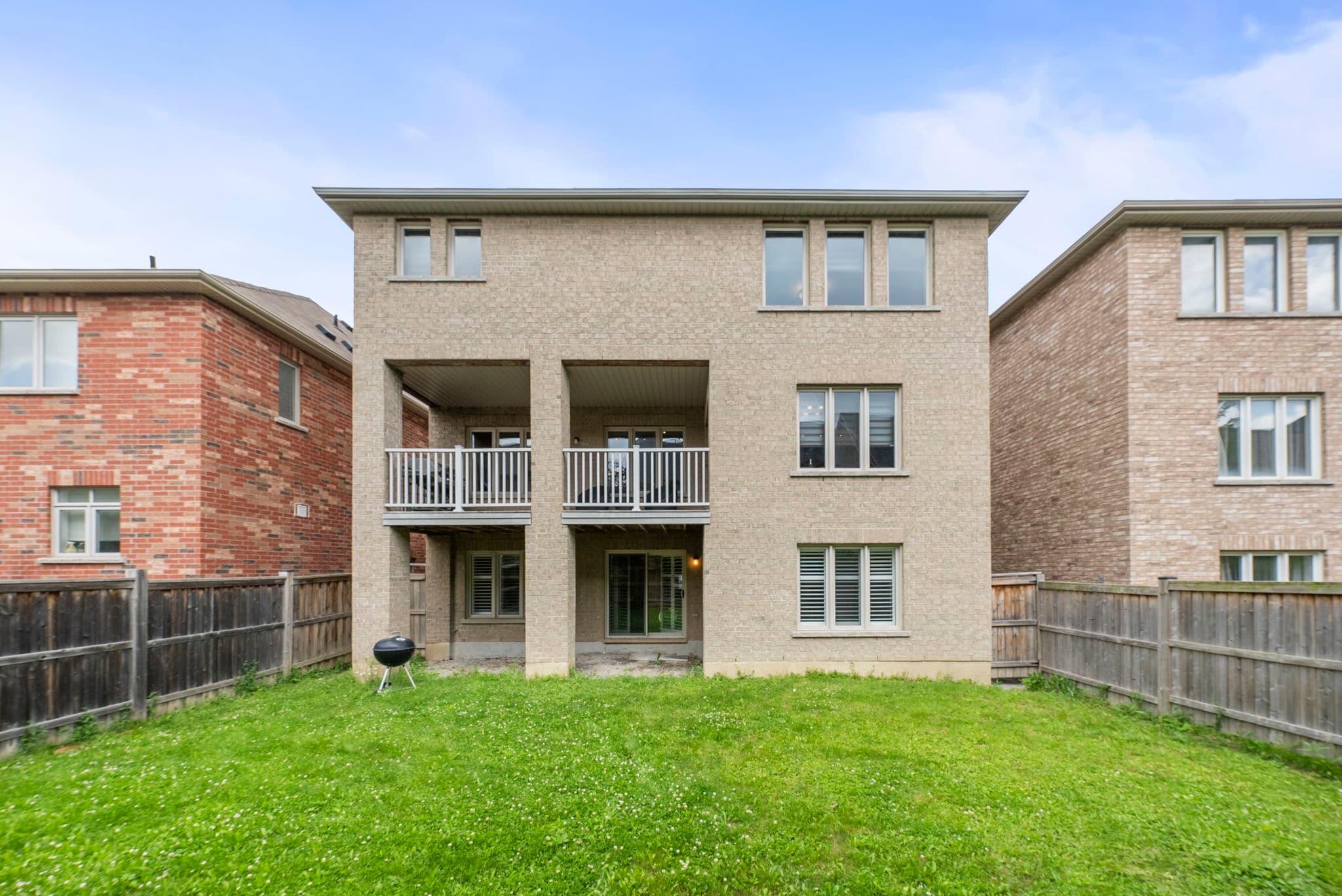 60 Wallenberg Dr Vaughan, ON L6A 4M2