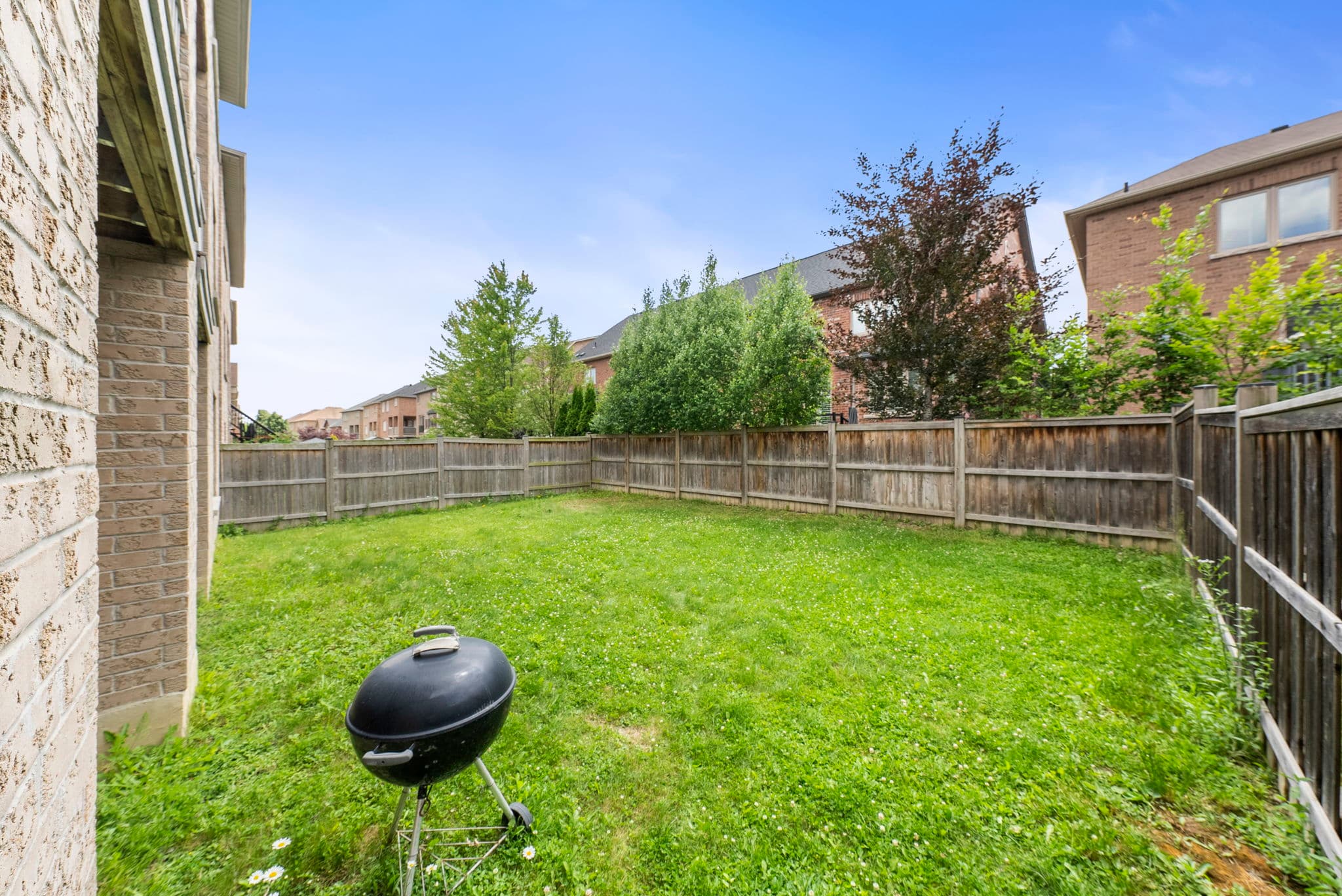 60 Wallenberg Dr Vaughan, ON L6A 4M2