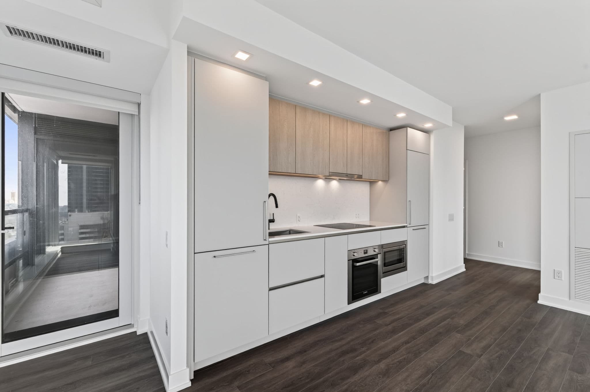 609 Sherbourne St 3202 Toronto, ON M4X 0A4