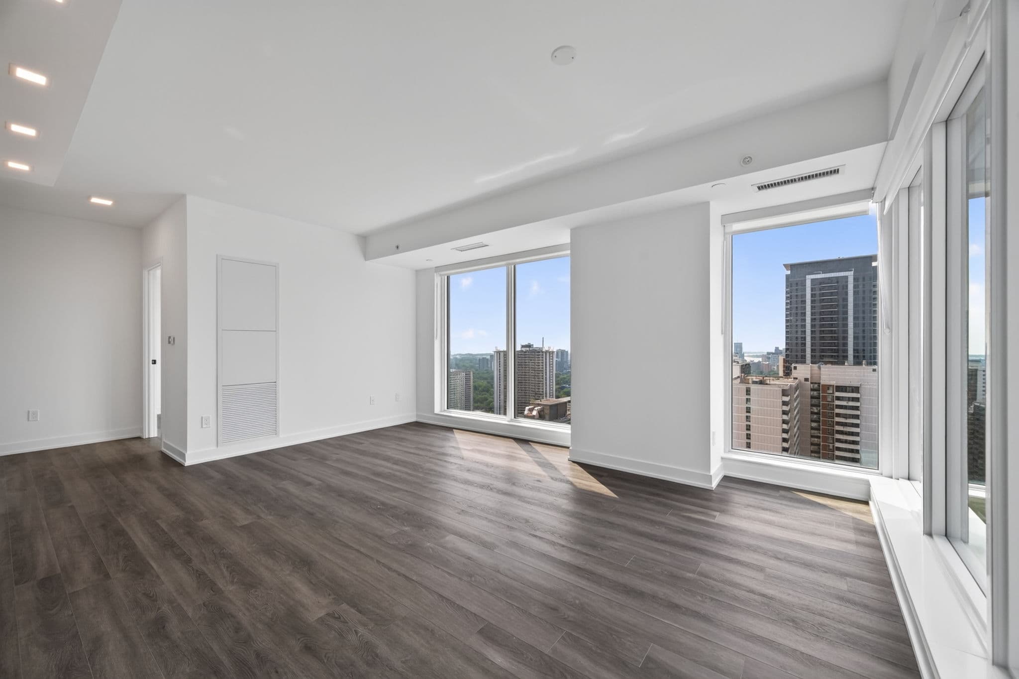609 Sherbourne St 3202 Toronto, ON M4X 0A4