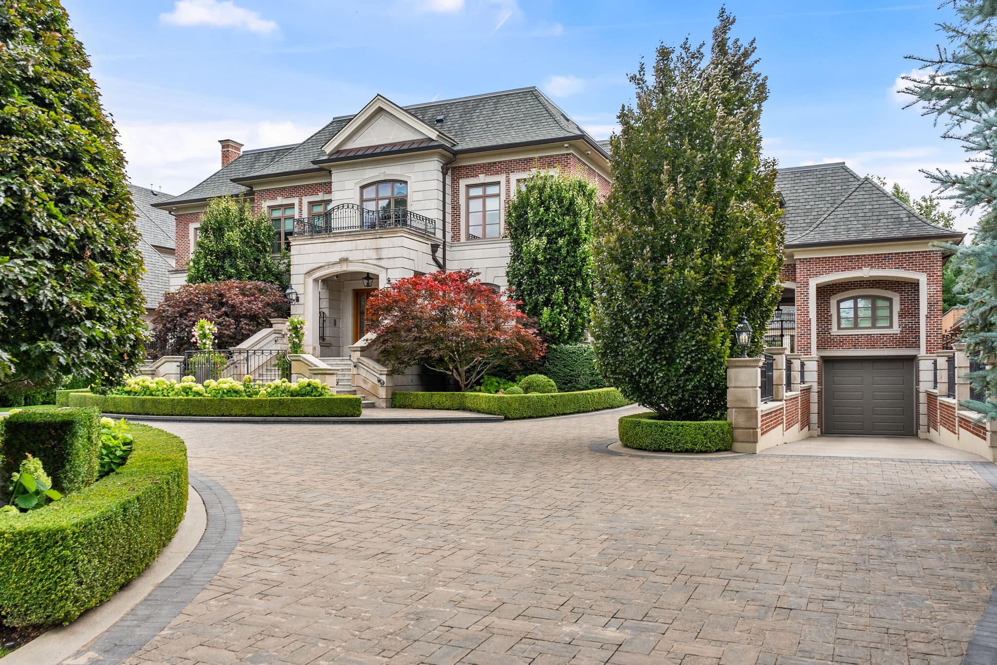 61 Westwood Ln Richmond Hill, ON L4C 6X6