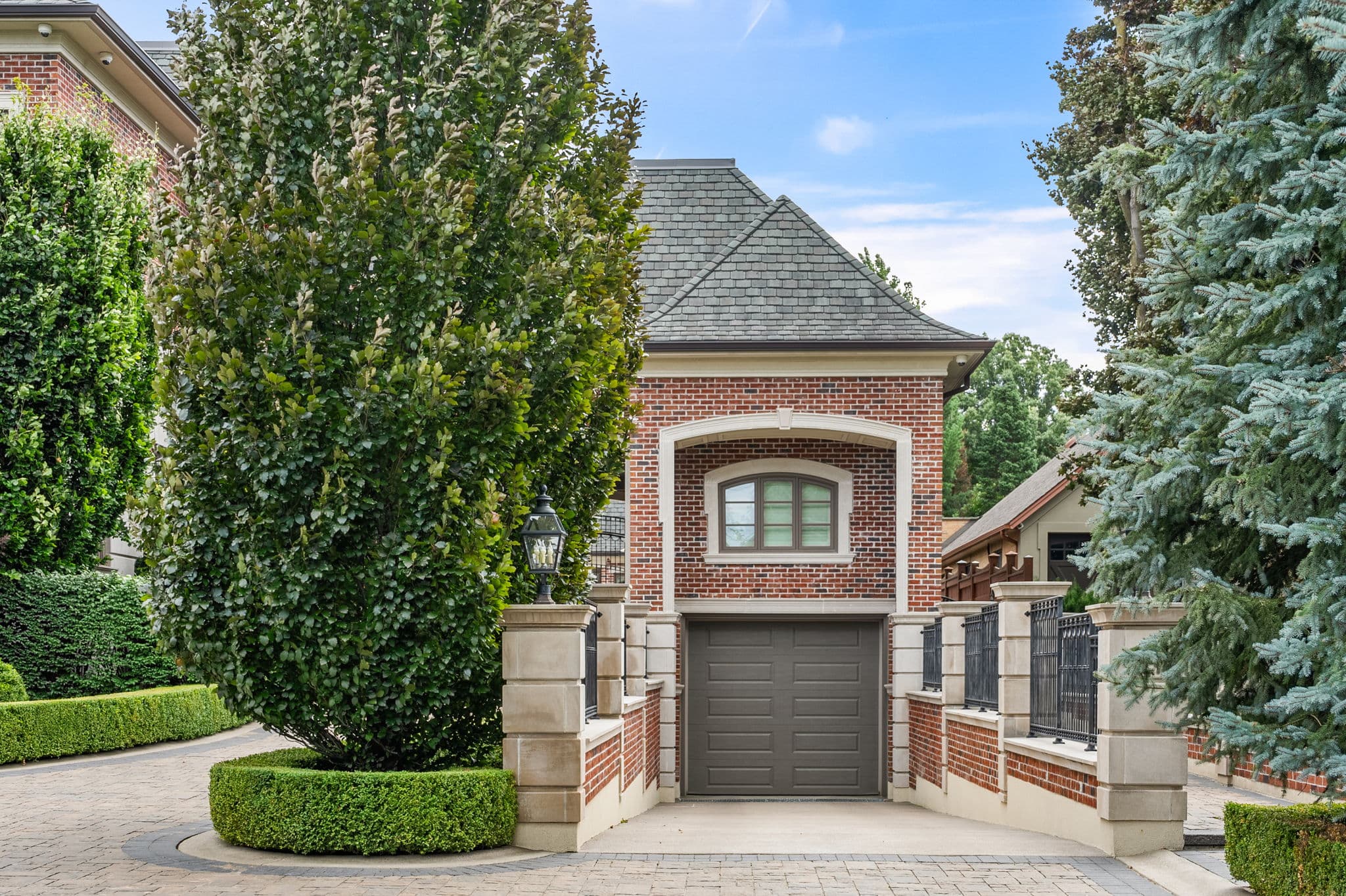 61 Westwood Ln Richmond Hill, ON L4C 6X6