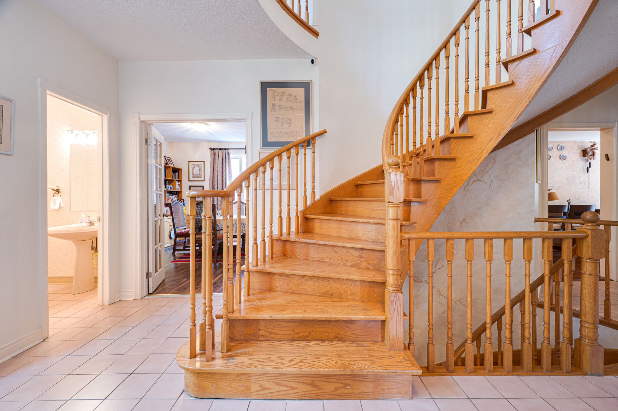 61 Willett Crescent Richmond Hill, ON L4C 7W2