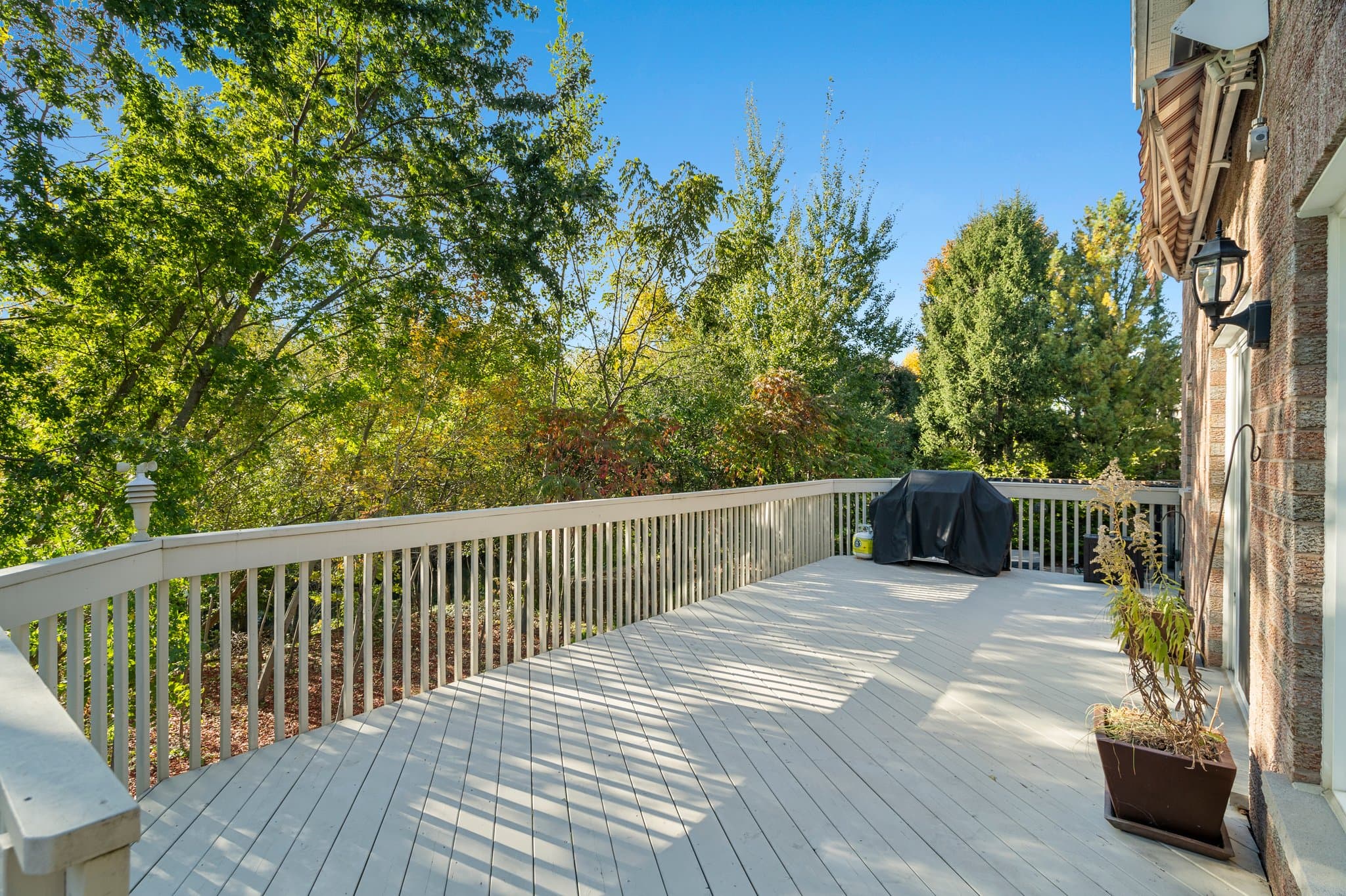 62 Kettle Ct Vaughan, ON L6A 2M2