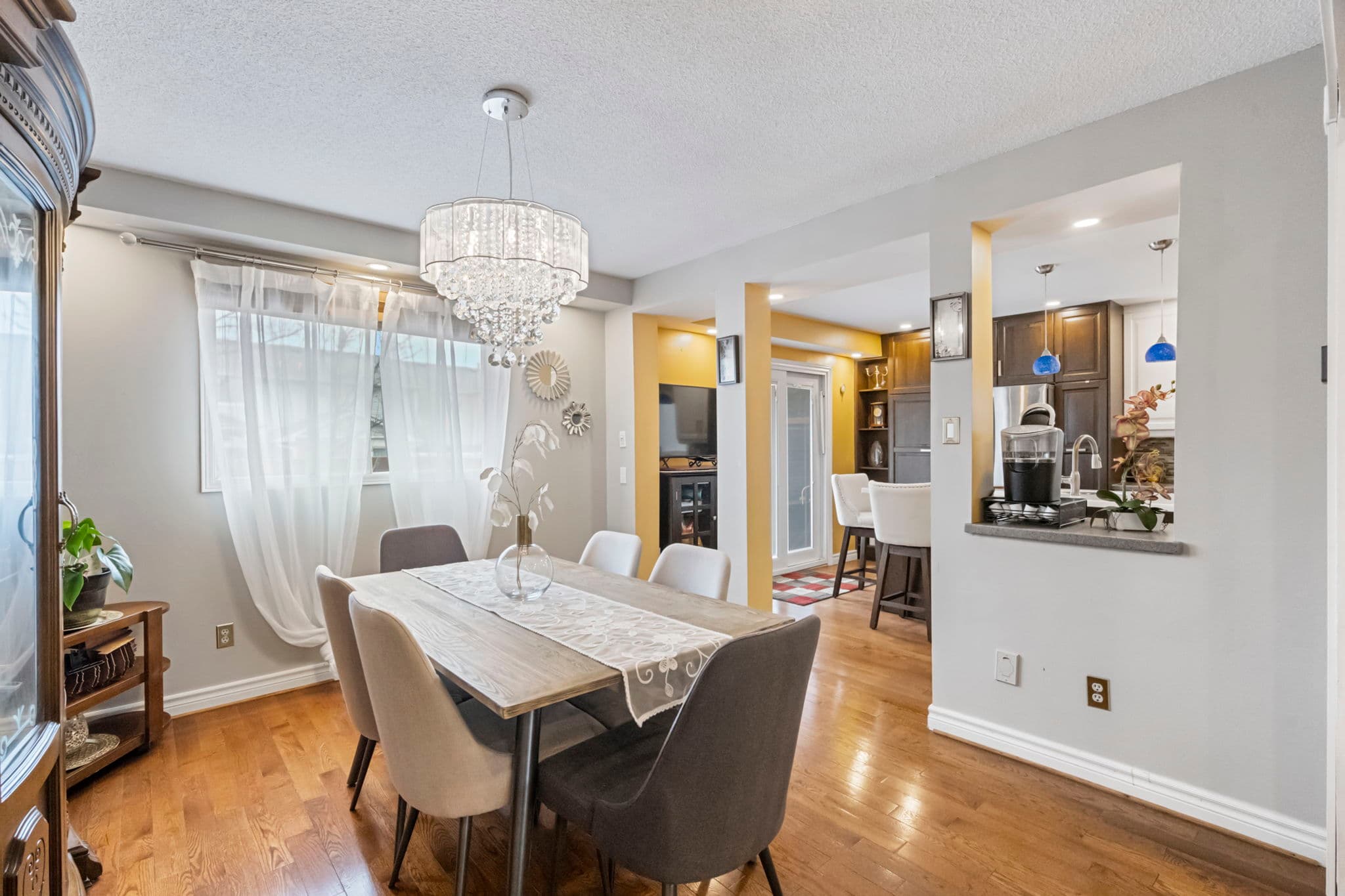 6215 Saltmarsh Ct Mississauga, ON L5N 5V9
