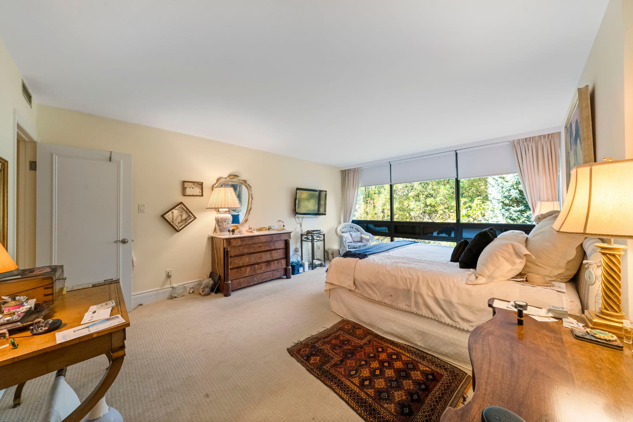 625 Avenue Rd Unit 302 Toronto, ON M4V 2K6