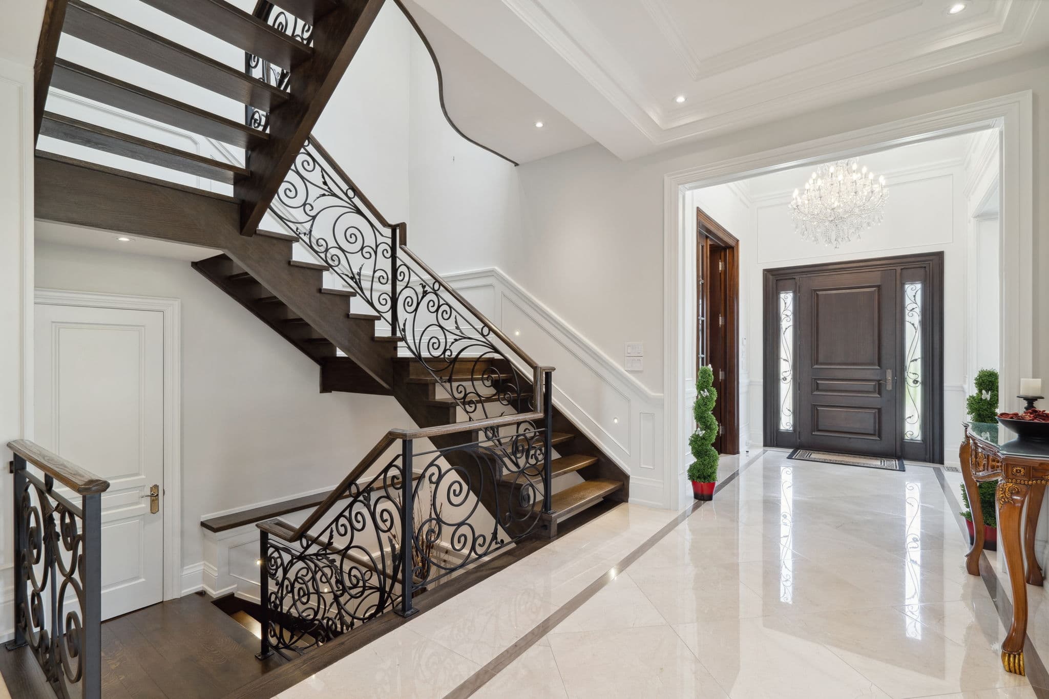 63 Alamosa Dr Toronto, ON M2J 2N8