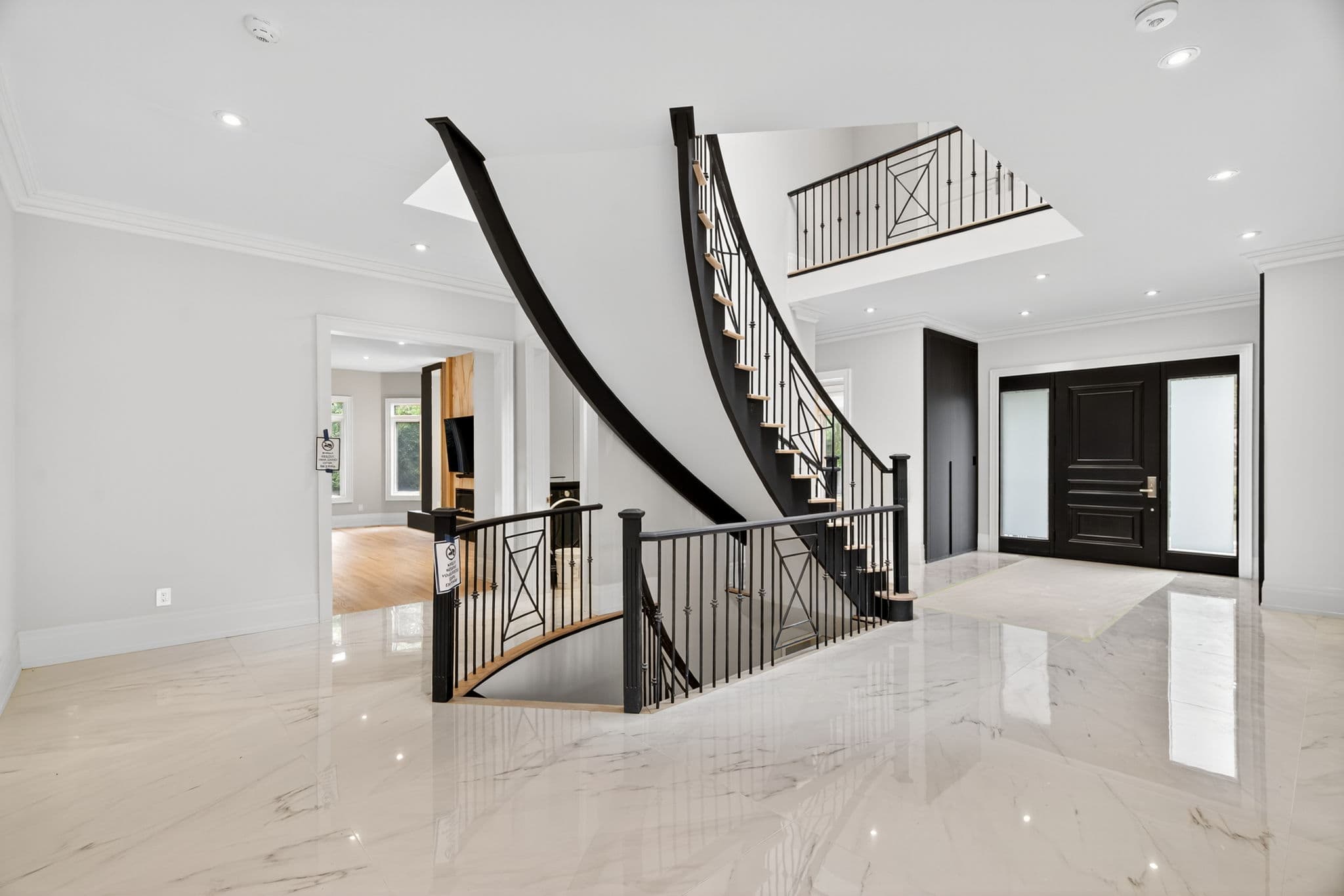 63 Gordon Rd Toronto, ON M2P 1E3